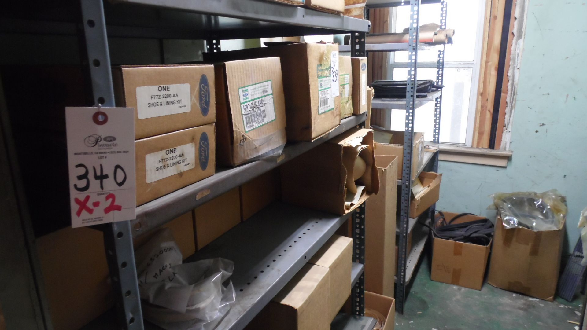 SECTIONS STOCKROOM SHELVING