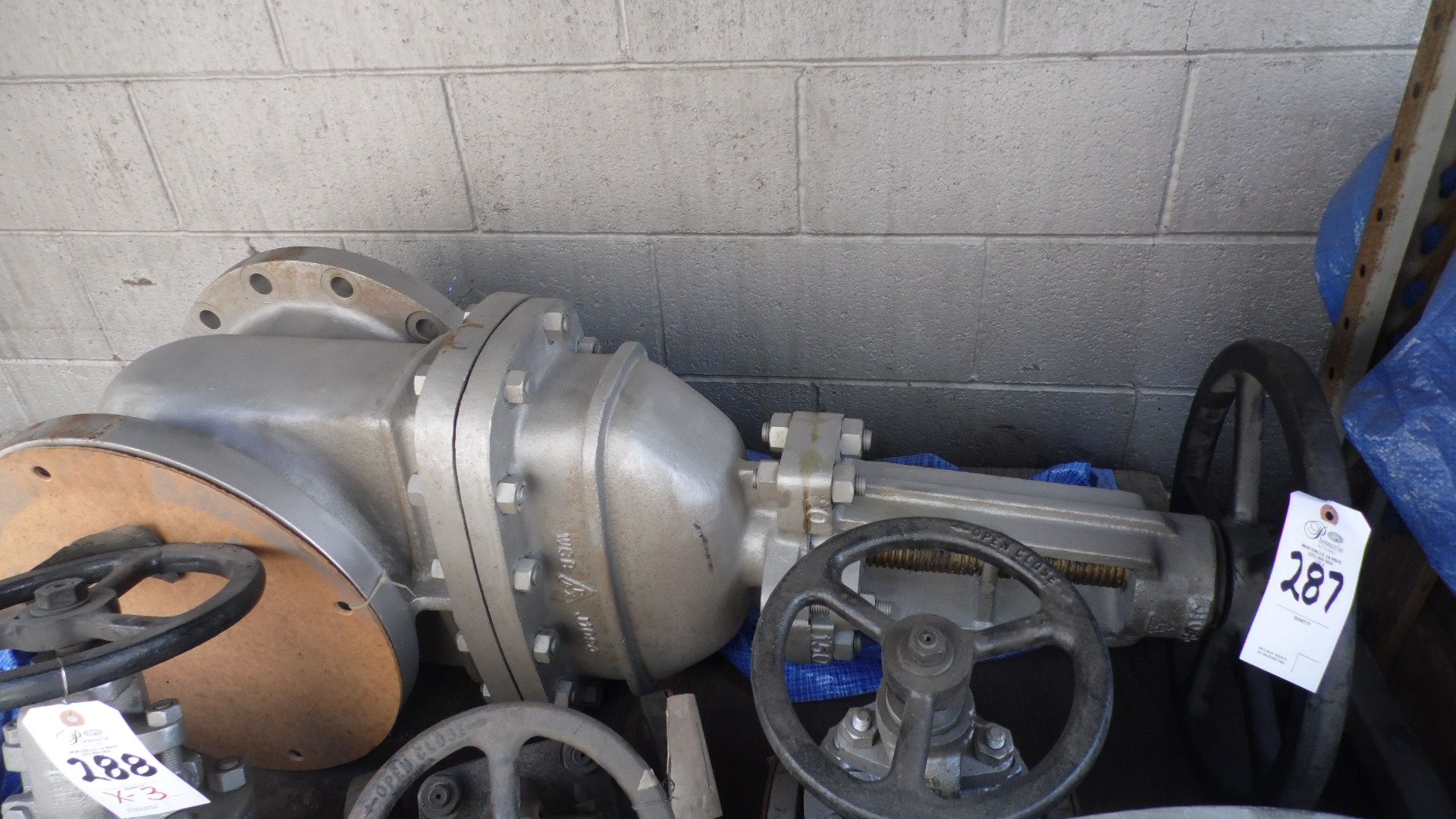 10" CLASS 150 GATE VALVE