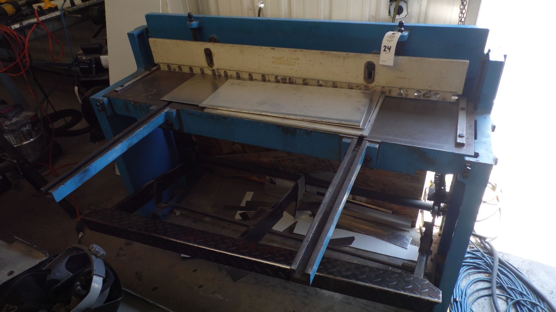 5 FT. STOMP SHEAR