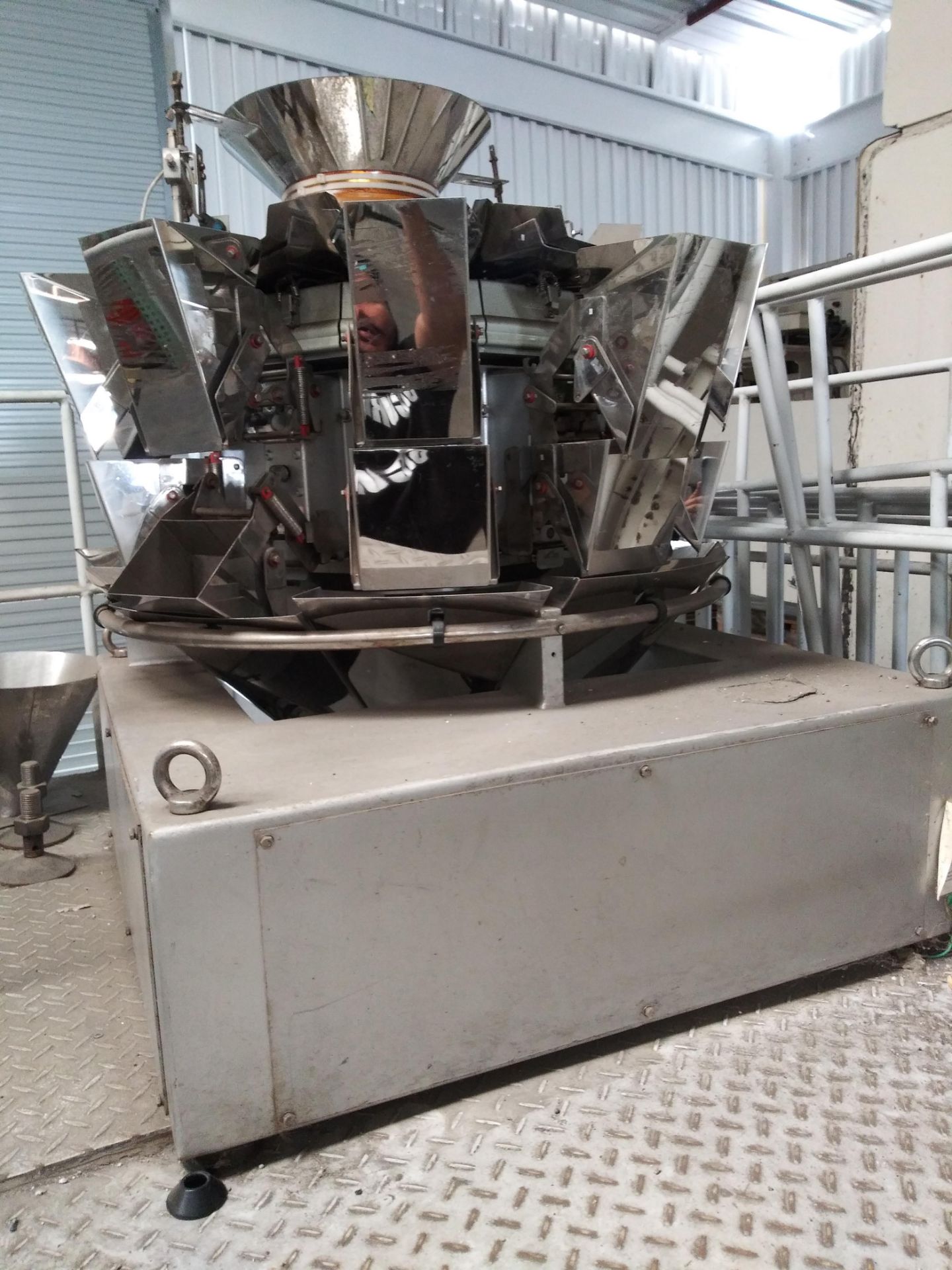 10 Station Vertical Bag Filler / Bagging Scale - Image 2 of 2