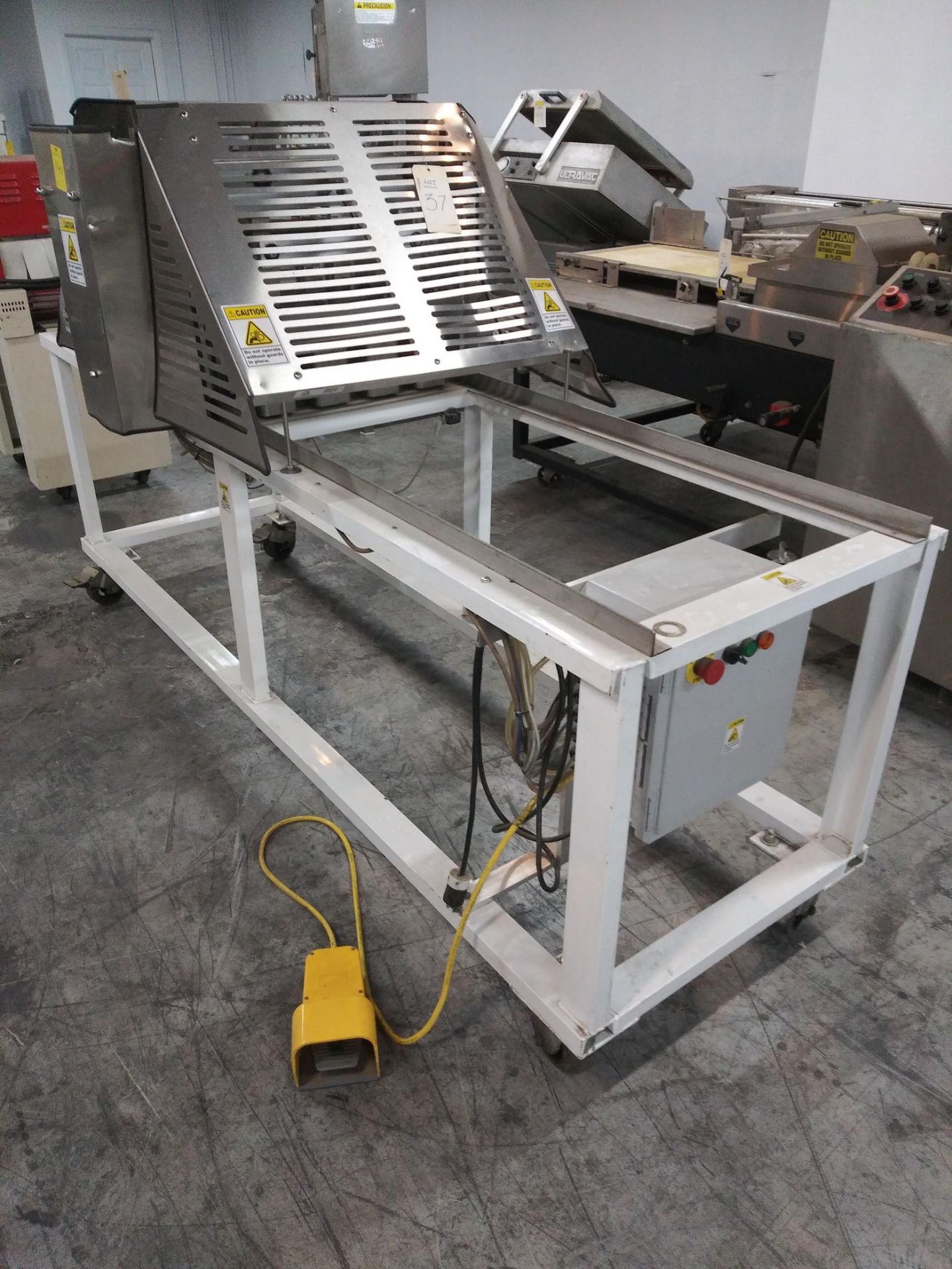 Pneumatic Food Process / Cutting Machine