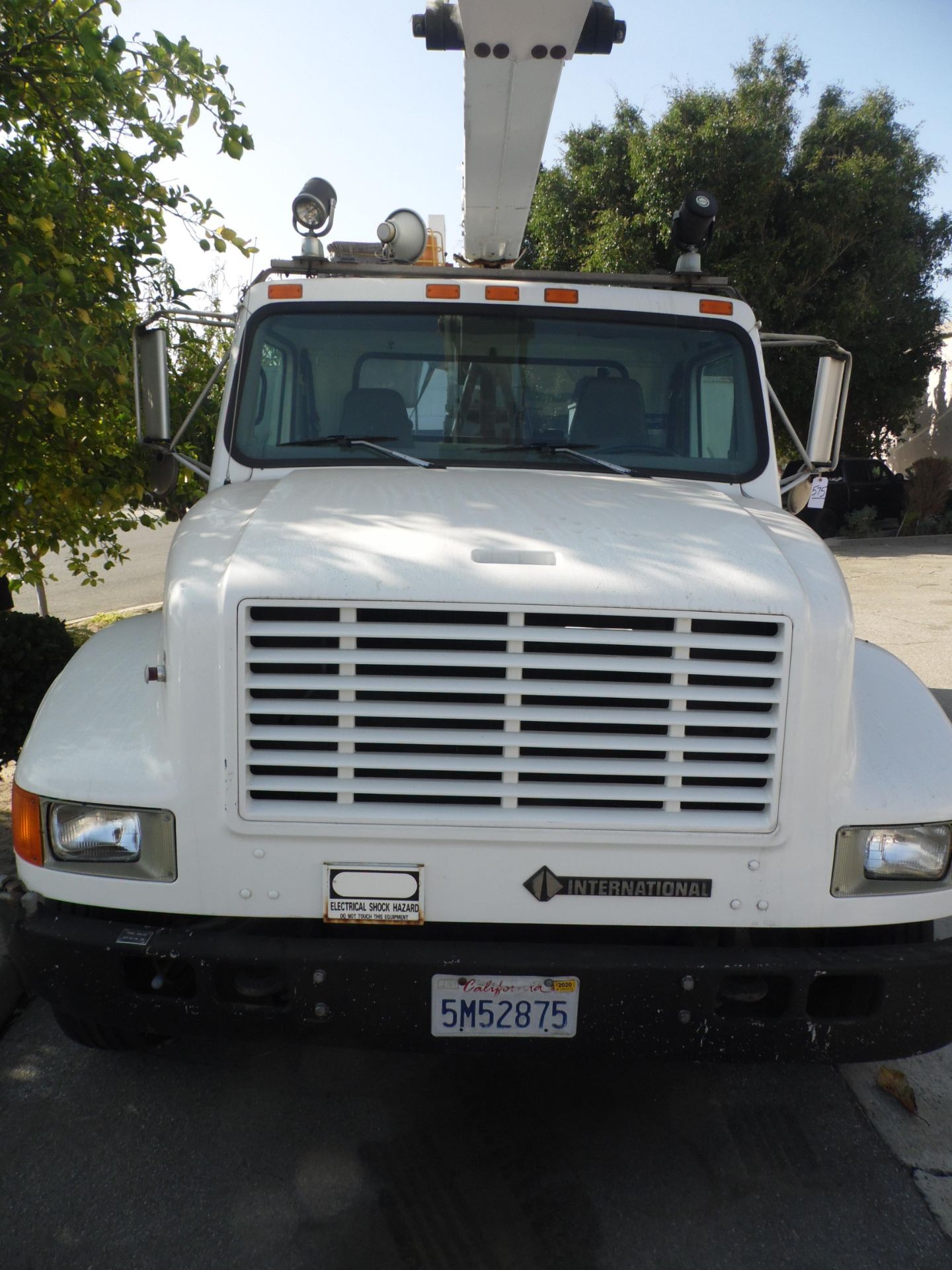 2007 INTERNATIONAL 4700 UTILITY BED w/ 30 FT. BOOM (MILEAGE 115, 570) - Image 3 of 5