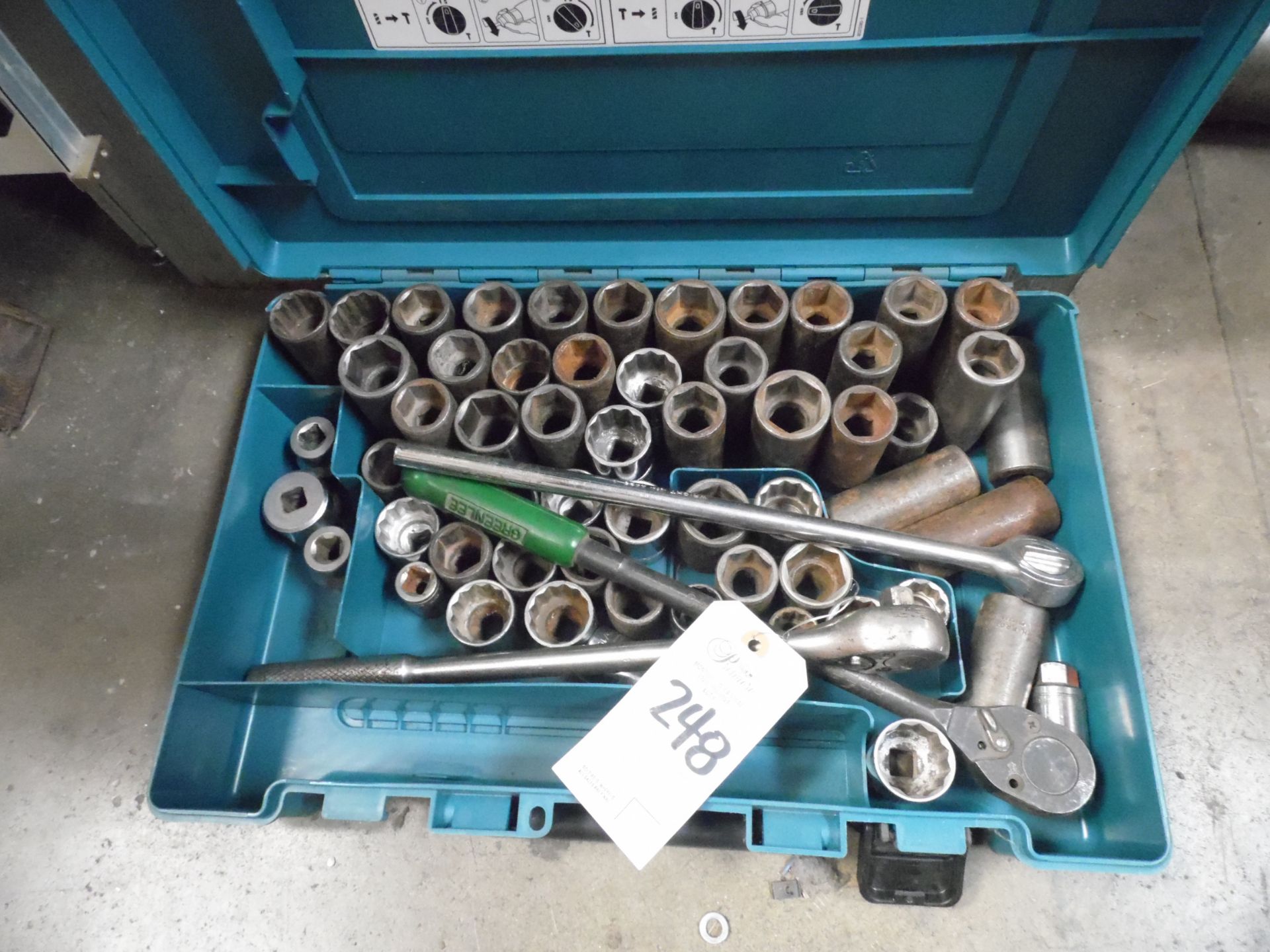 SOCKET SET