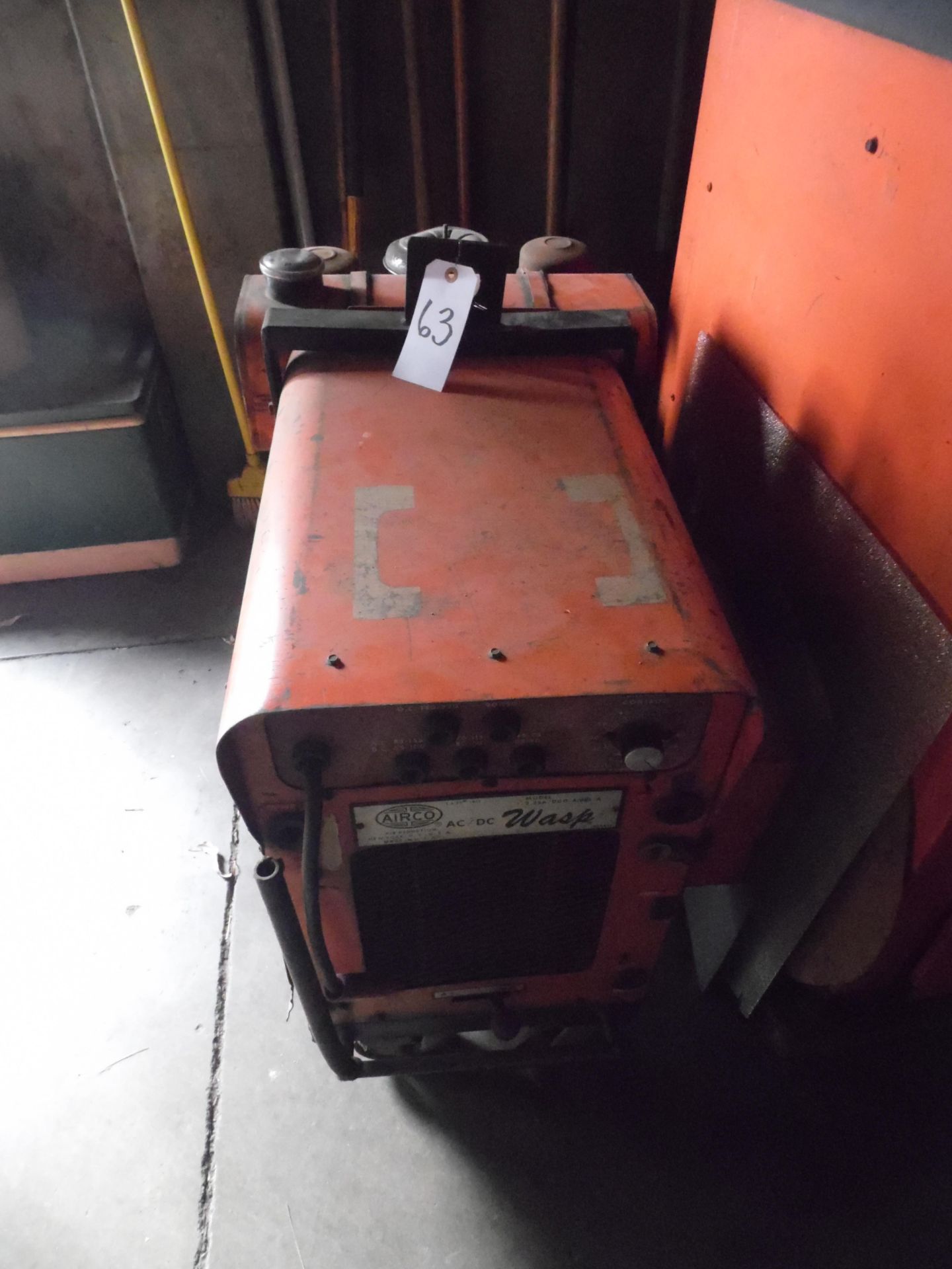 AIRCO WASP AC/DC WELDER