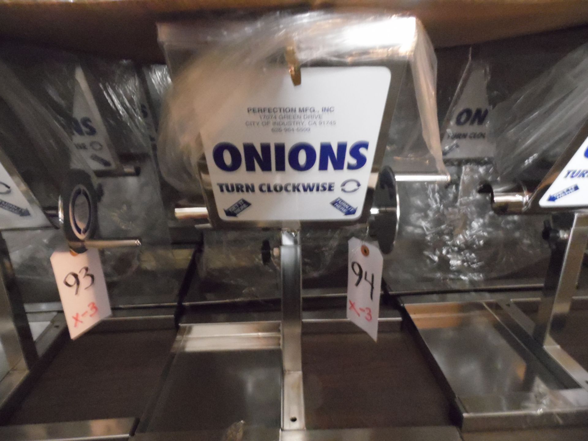 STAINLESS ONION 1-GALLON DISPENSERS