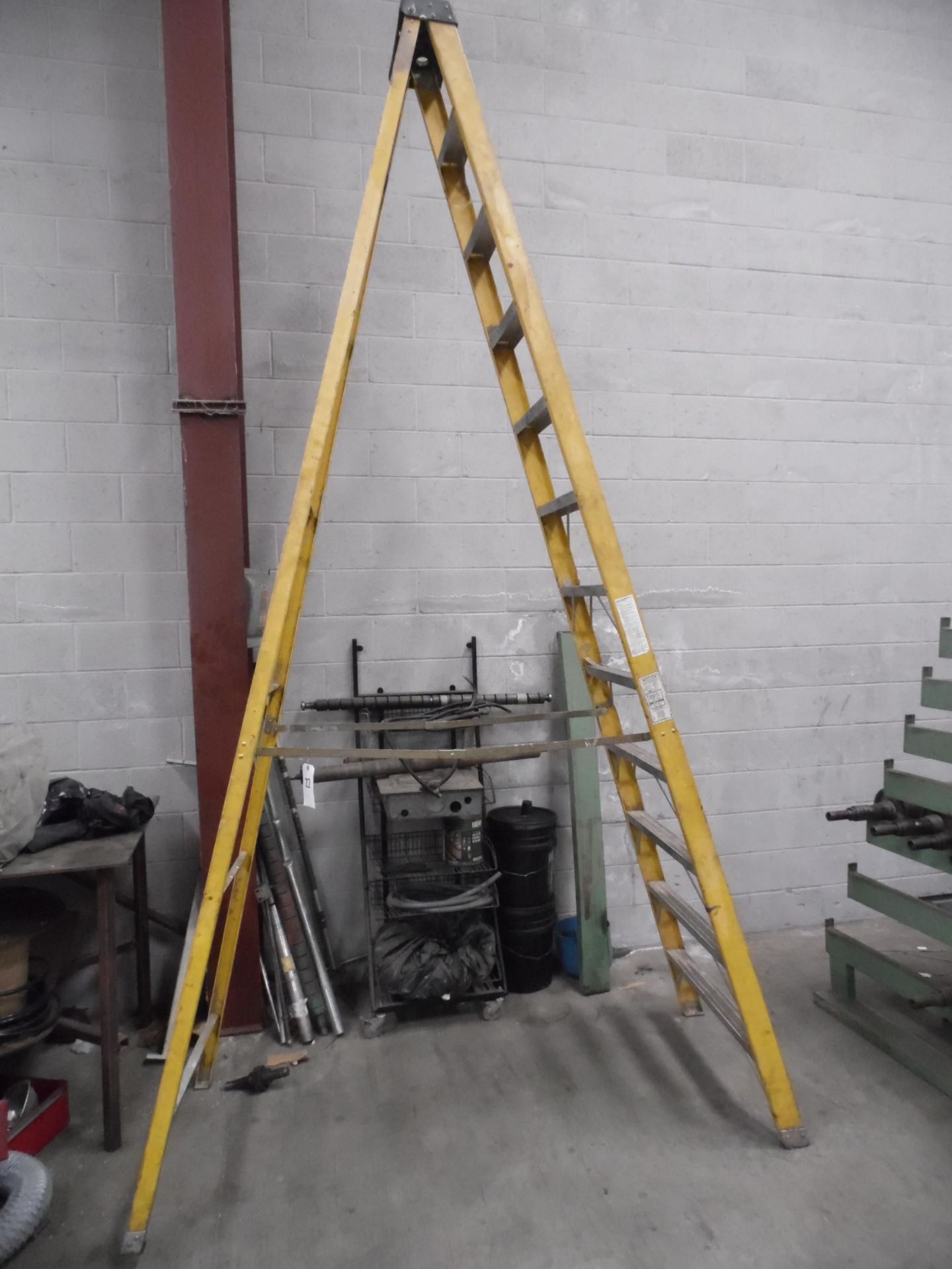 FIBERGLASS LADDER