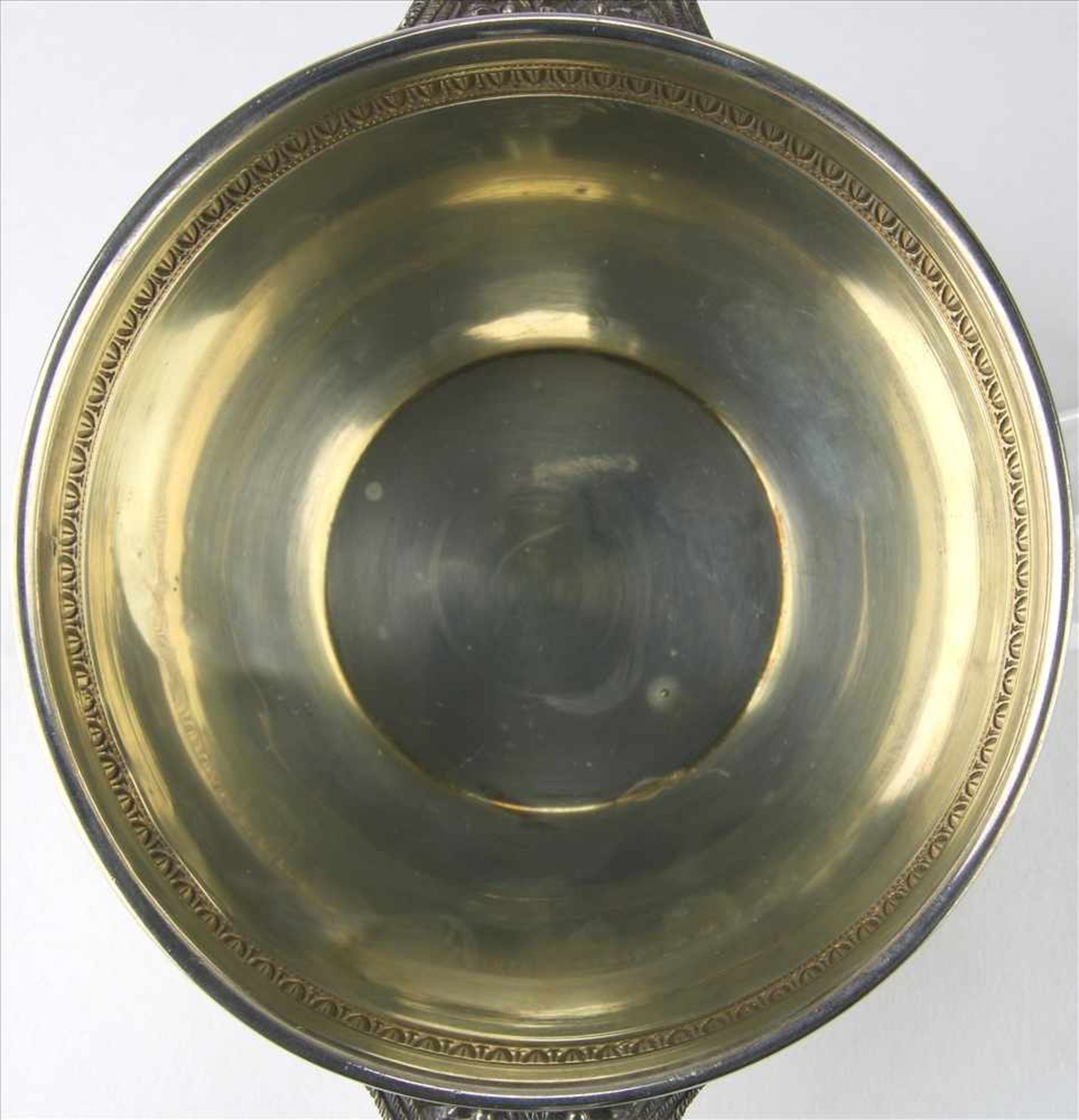 SilberschaleFrankreich, 19. Jahrhundert. Klassizistisch gestaltetes Schälchen. Innen ausvergoldet. - Image 5 of 7