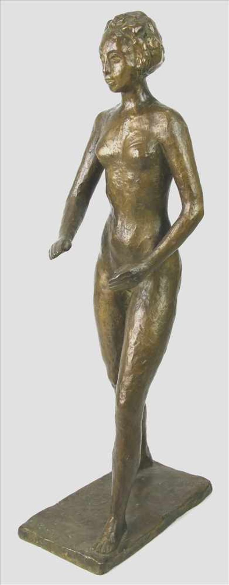 Ostermayer, Walter1897 Ulm - 1941 Ostfront. Laufender weiblicher Akt. Bronze. Auf Bodenplatte