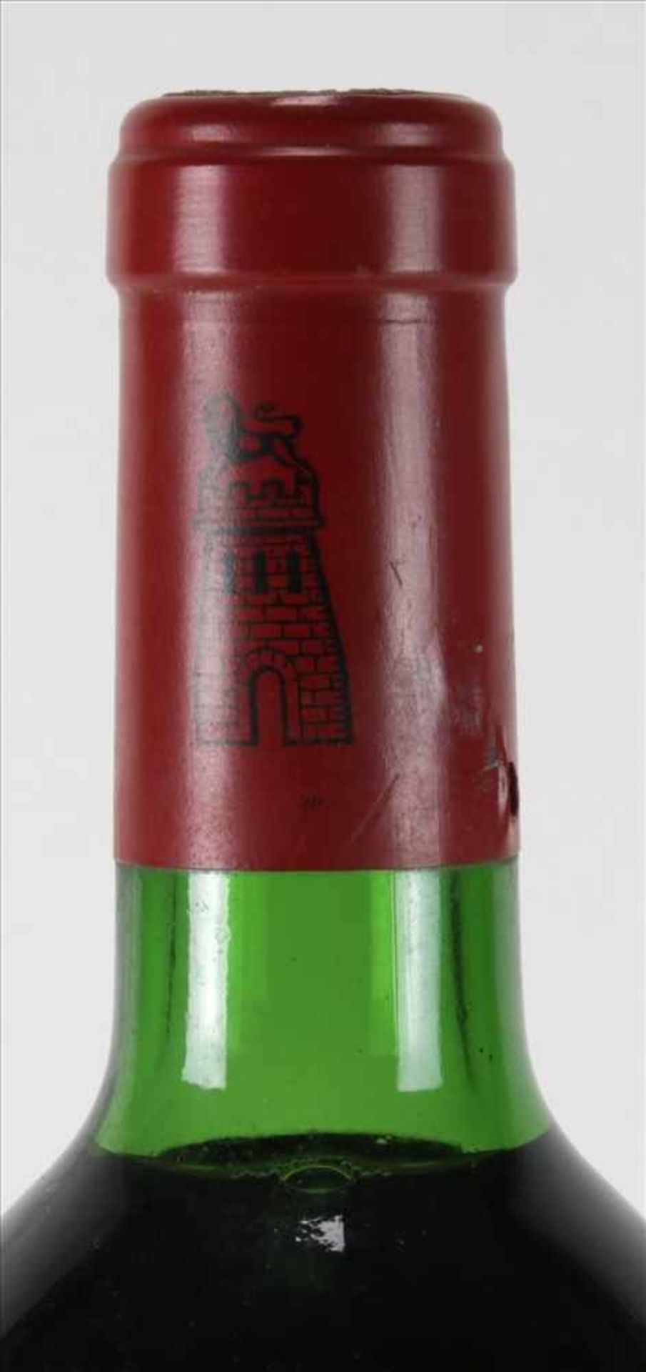 Chateau Latour 19700,75 Liter Flasche. Füllstand Anfang Hals wie abgebildet. Süddeutsche - Image 2 of 3