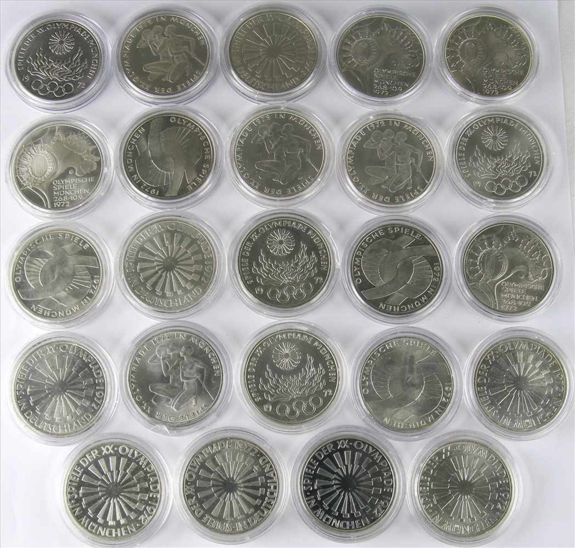 24 OlympiamünzenMünchen 1972. 10 DM. 6 Sätze á 4 Münzen (1 x doppelt) Präge D, F, G und J. Jeweils