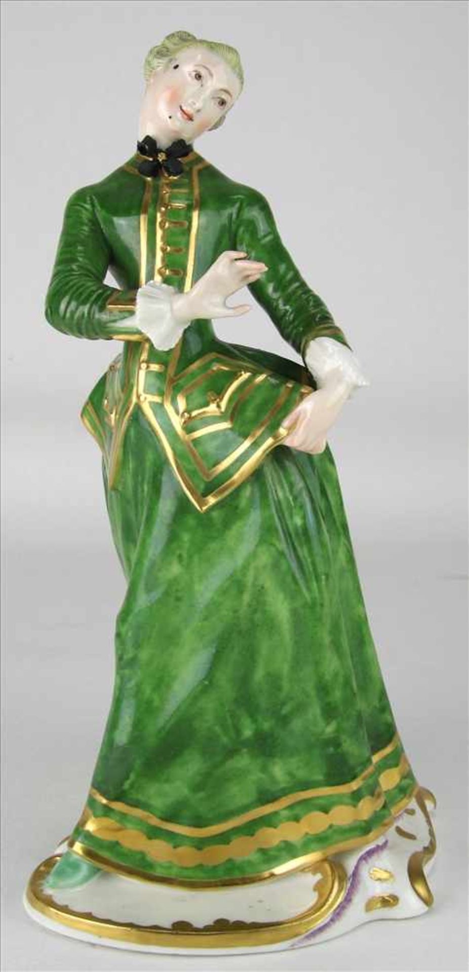 Figur NymphenburgUm 1900. Julia. Aus der Familie Commedia dell'arte. Design von Franz Anton