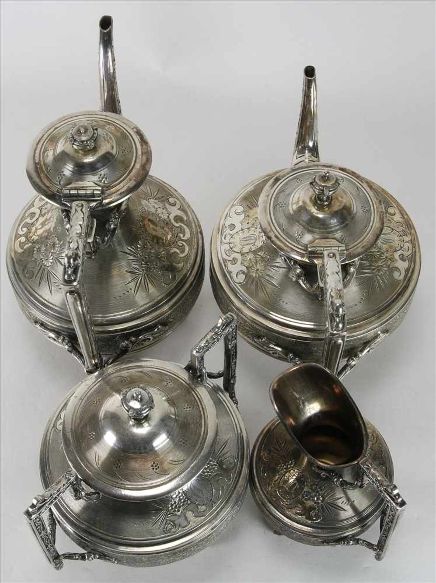 KaffeekernFrankreich um 1900. Armand Frenais, Metal Parisien. Kaffeekanne (Höhe 22 cm), Teekanne, - Bild 3 aus 9