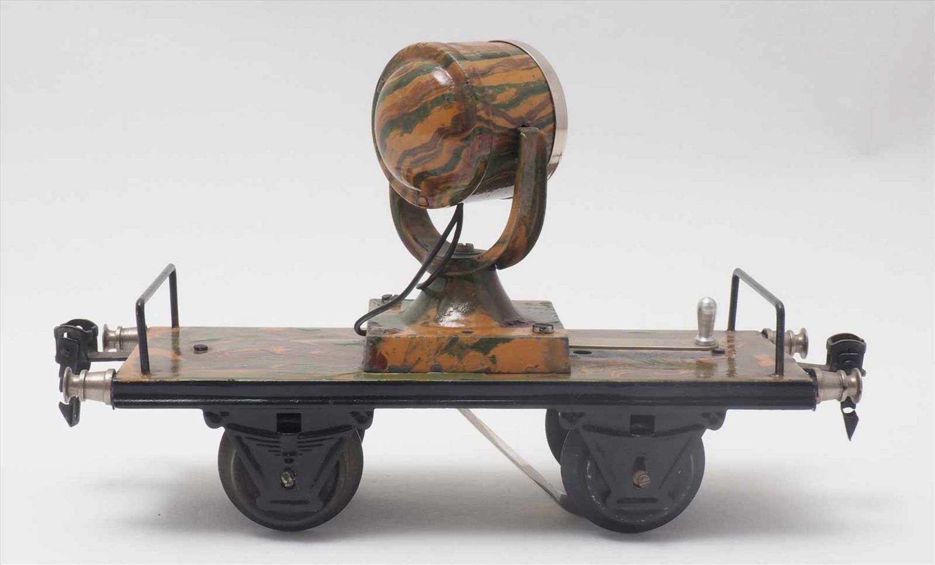 ScheinwerferwagenMärklin Spur 1. Zweiachsig mit Mimikrylack. 1930-er Jahre. Altersbedingt guter - Bild 4 aus 6