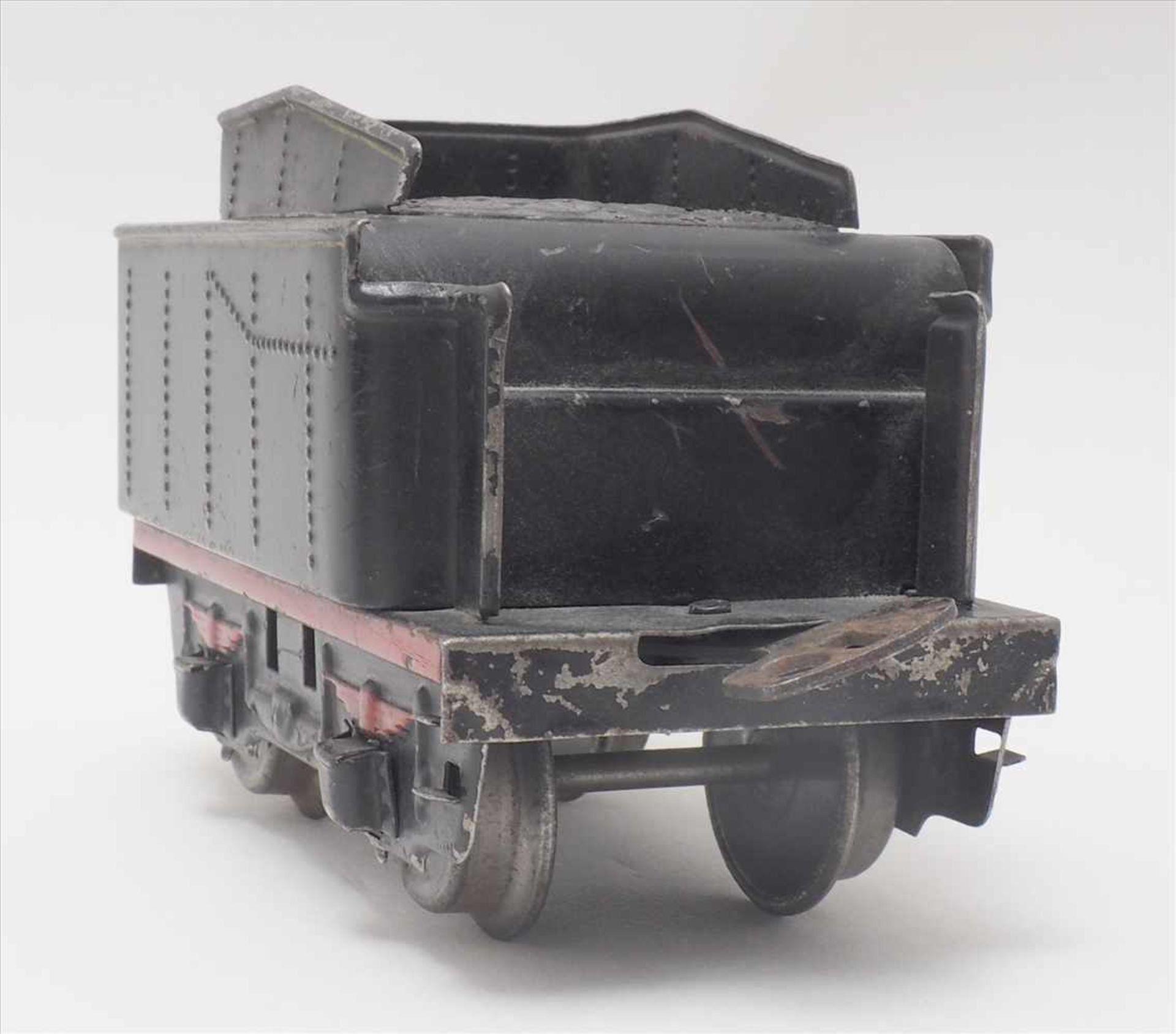 Märklin DampflokSpur 0, 1930-er Jahre. Elektroantrieb. Zweiachsige Dampflokomotive mit passendem - Bild 8 aus 9
