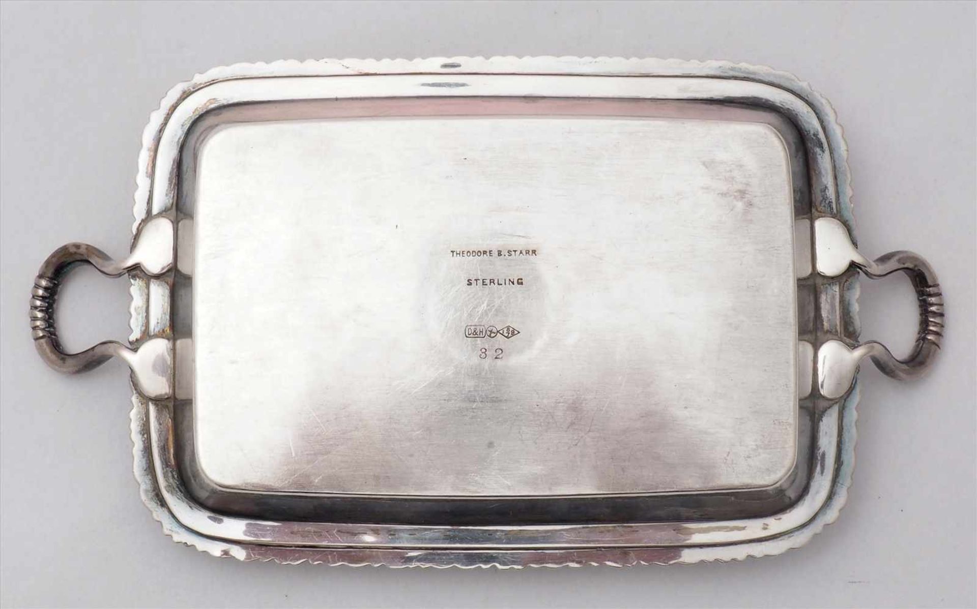 ButterschaleDeutsch um 1897. Silber 925. Flachgemuldeter Korpus mit reichem Dekor im Empirestil - Bild 4 aus 5