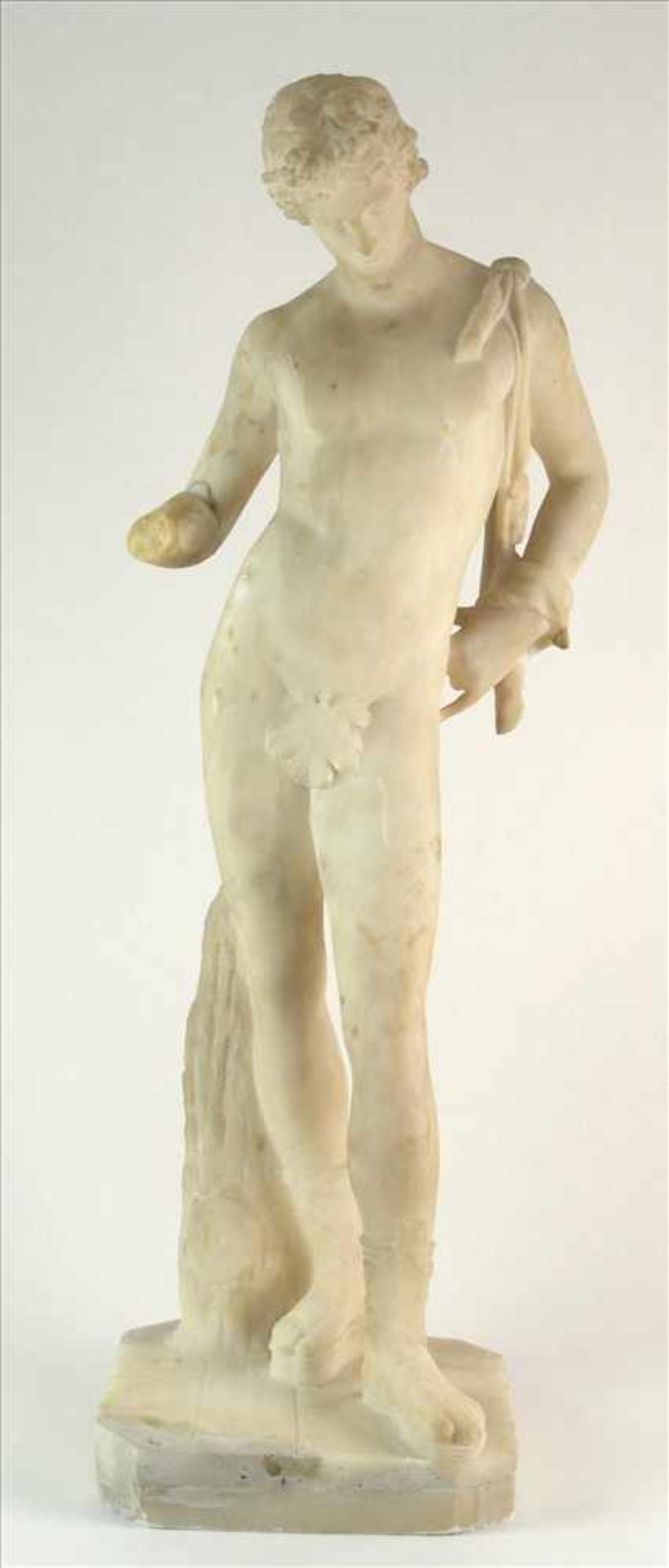 Stehender ApollWohl Italien 19. Jh. Alabaster. Nach antikem Vorbild. Größe ca. 22 x 22 cm, Höhe