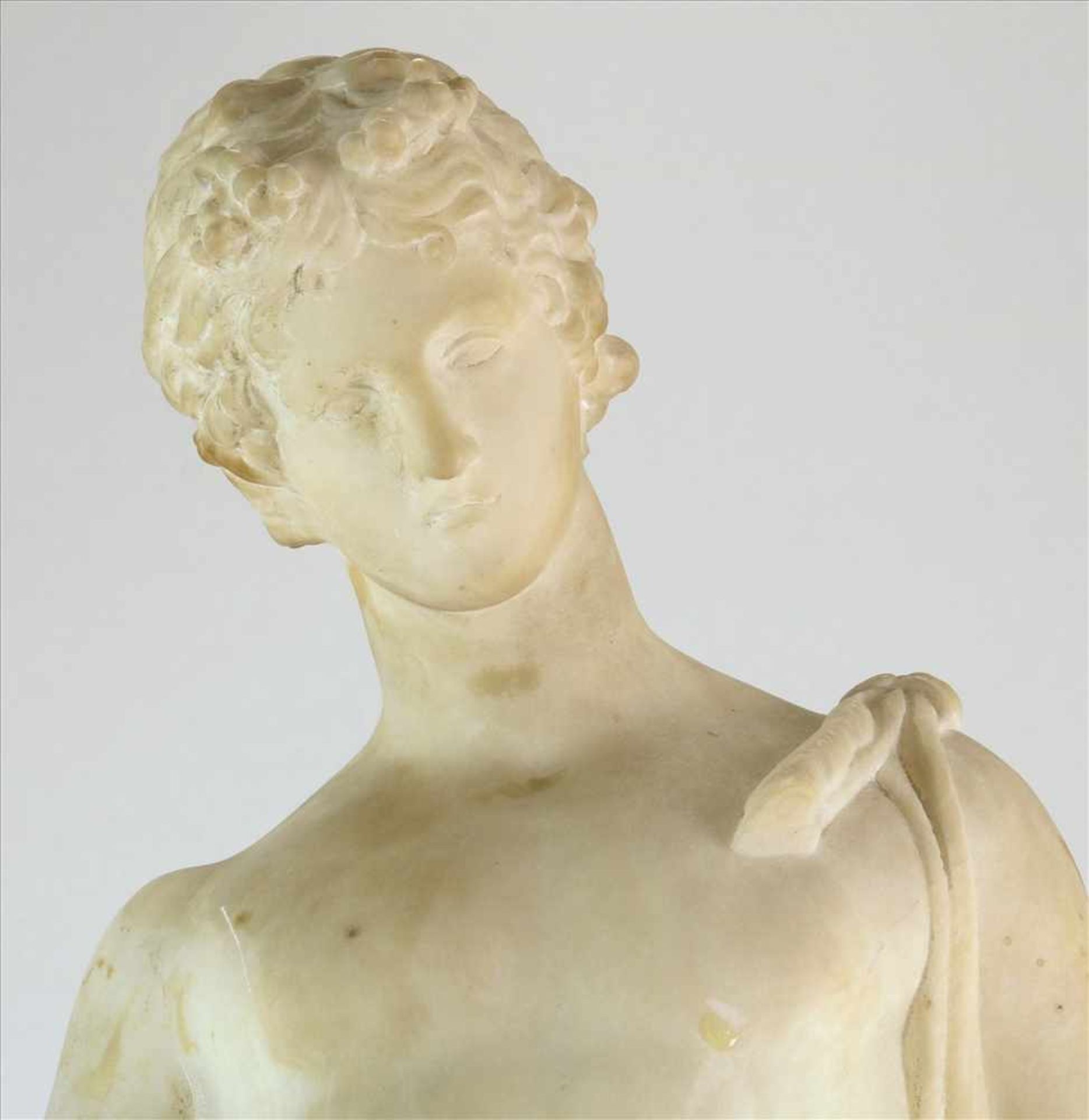 Stehender ApollWohl Italien 19. Jh. Alabaster. Nach antikem Vorbild. Größe ca. 22 x 22 cm, Höhe - Bild 2 aus 5