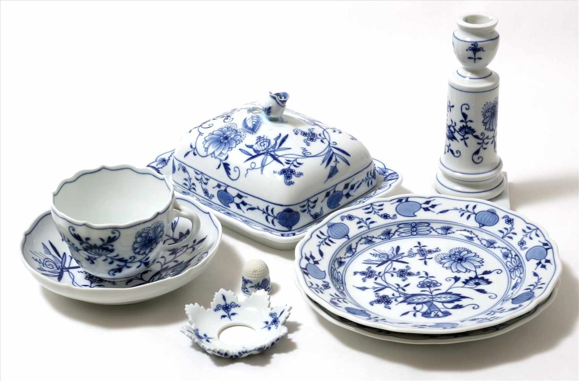 Restservice Meissen20. Jh. Porzellan blau bemalt. Meist Form Neuer Ausschnitt mit Dekor - Bild 5 aus 7