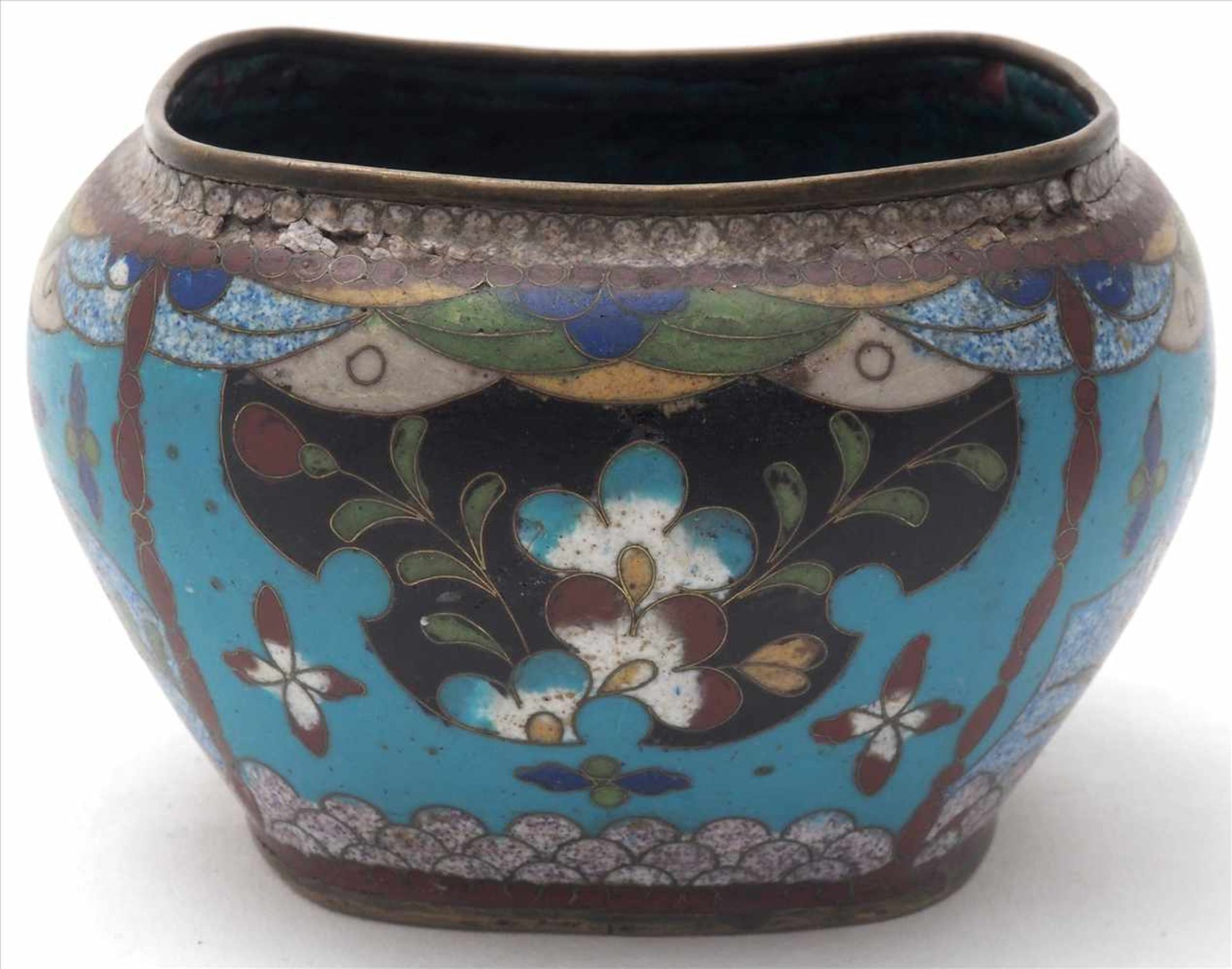 Fünf Cloisonné ObjekteChina 18./19. Jh. Diverse Formen und Ausführungen. Größtes mit Durchmesser ca. - Bild 7 aus 9