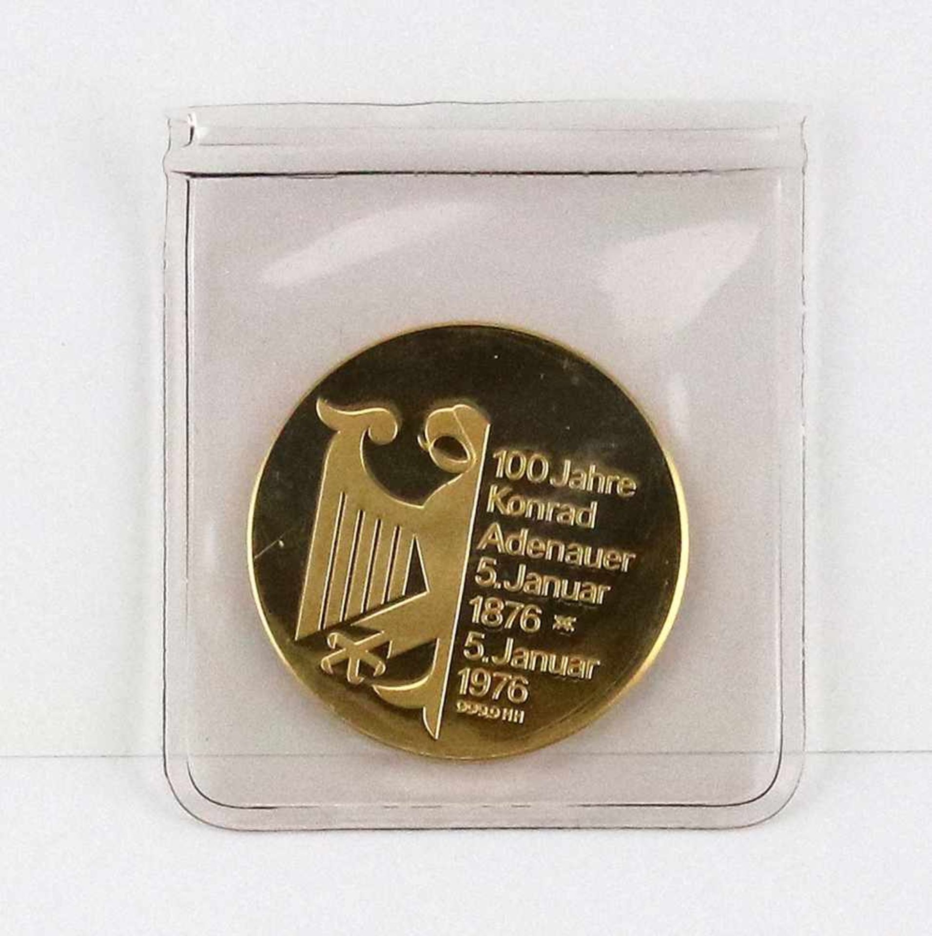 Goldmedaille100 Jahre Konrad-Adenauer-Stiftung 1976. GG 999,9 HH. Durchmesser ca. 26 mm, Gewicht ca.