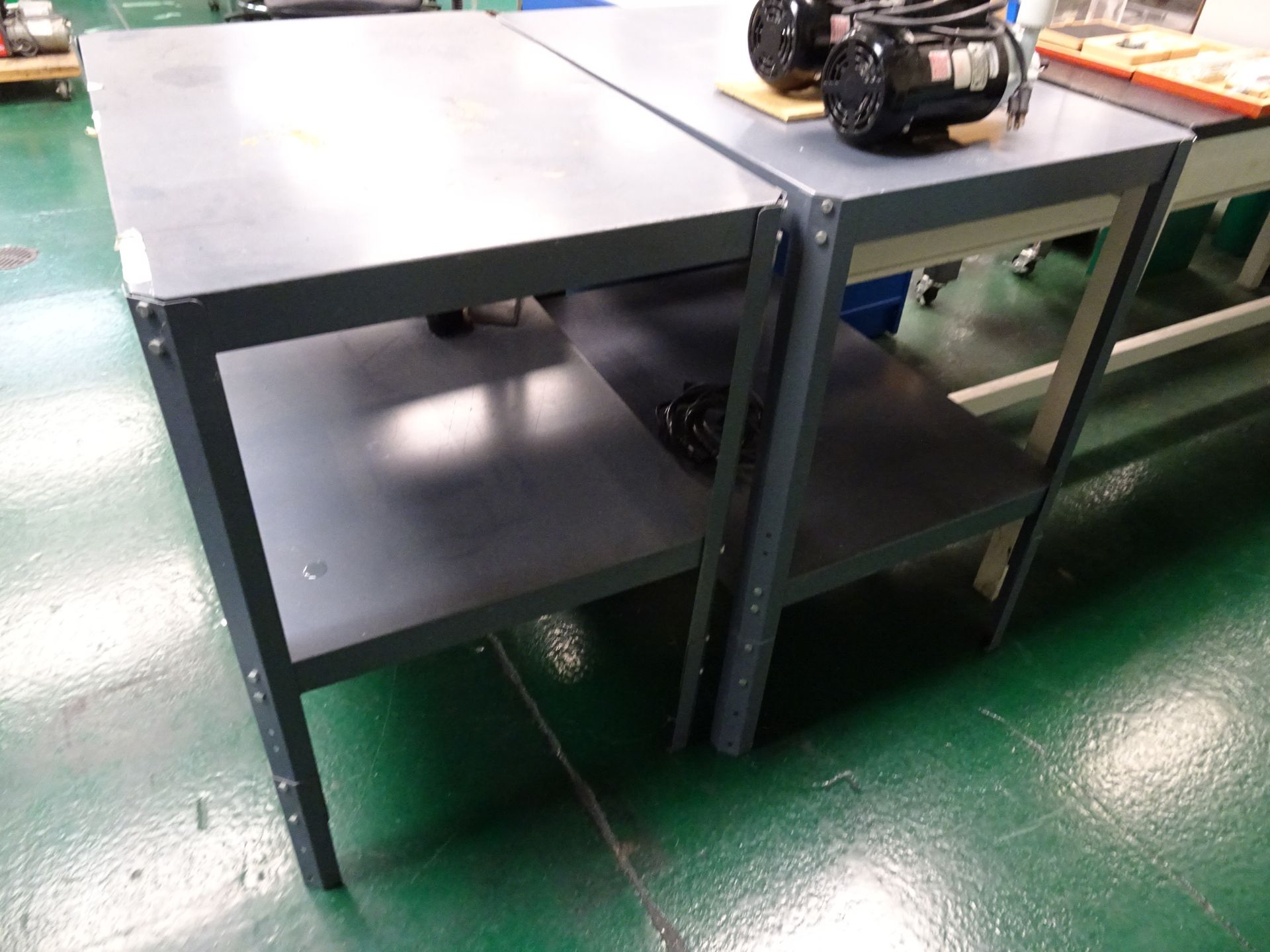 72" x 30" Epoxy Top Workbenches, (2) 24" x 36" 2-Tier Steel Work Platforms, (2) Castered Swivel - Image 4 of 5