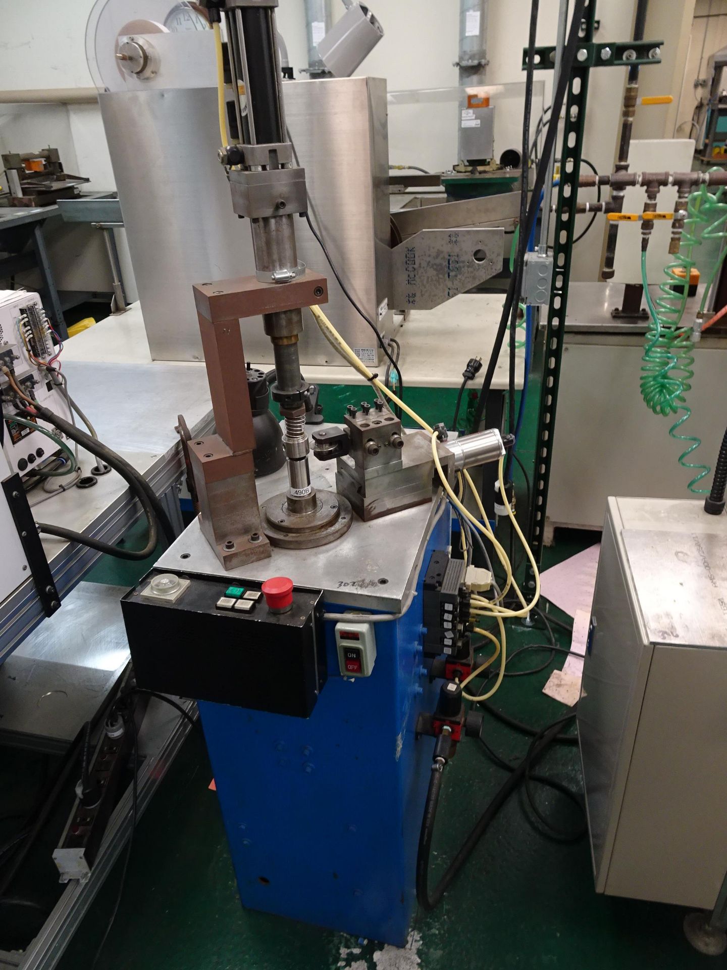 Custom Fabricated Horizontal Scoring Machine With Rotarty Hold Down Station, Pneumatically - Bild 2 aus 5