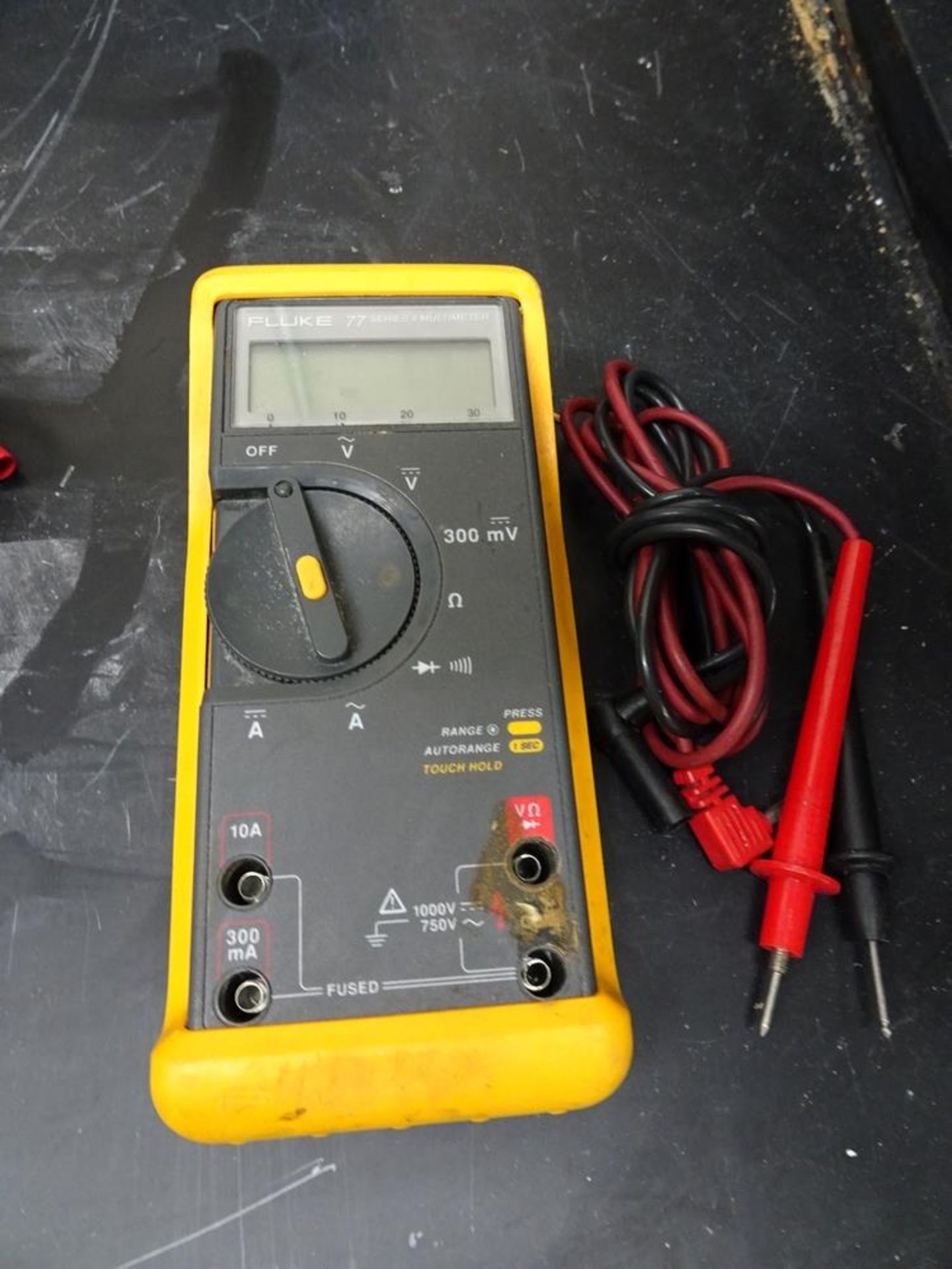 (1) Fluke 77 Series II Digital Handheld Multimeter With Case And Leads