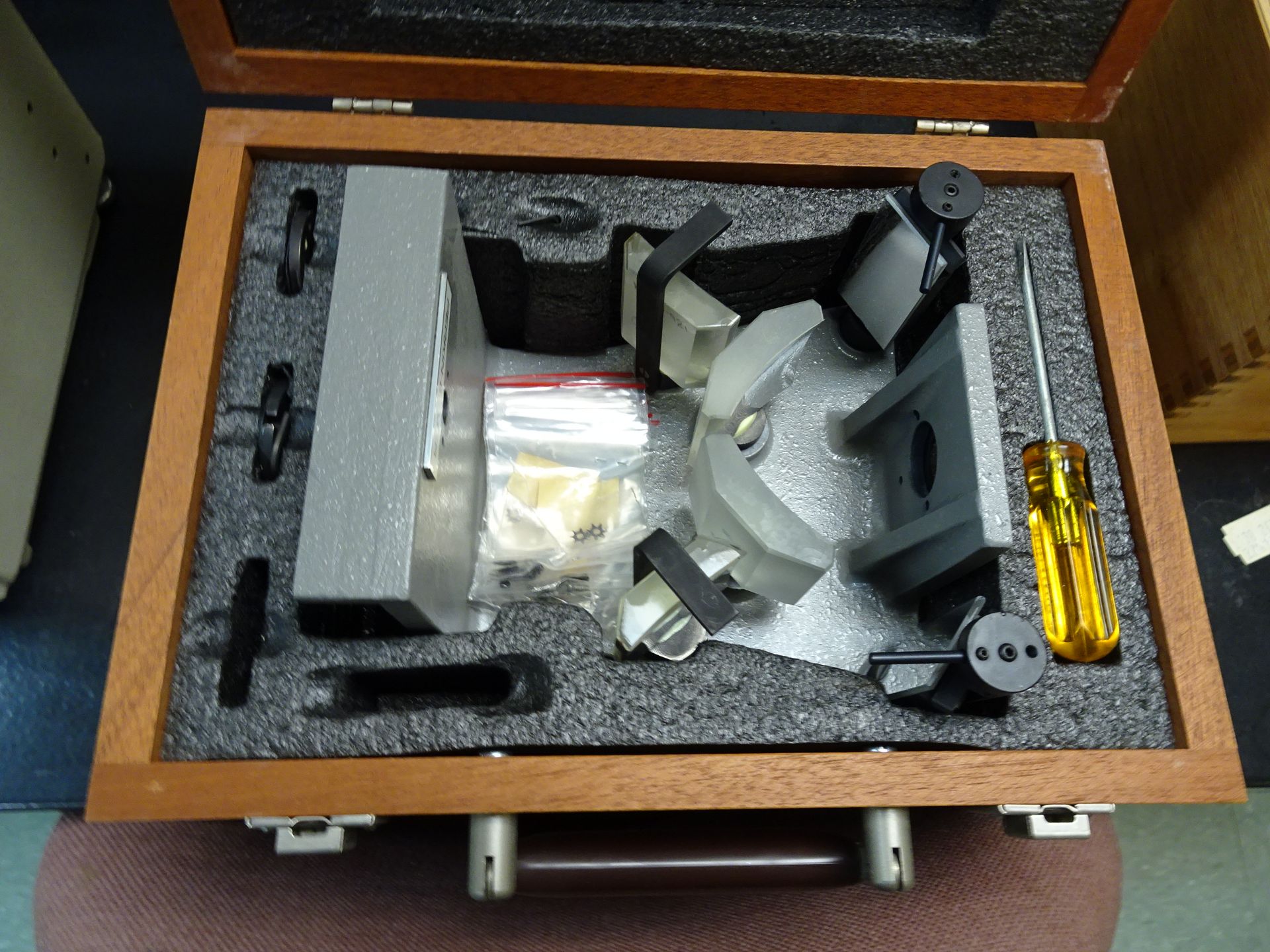 Perkin Elmer Micro Specular Reflectance Accy - 2X, in Wooden Case