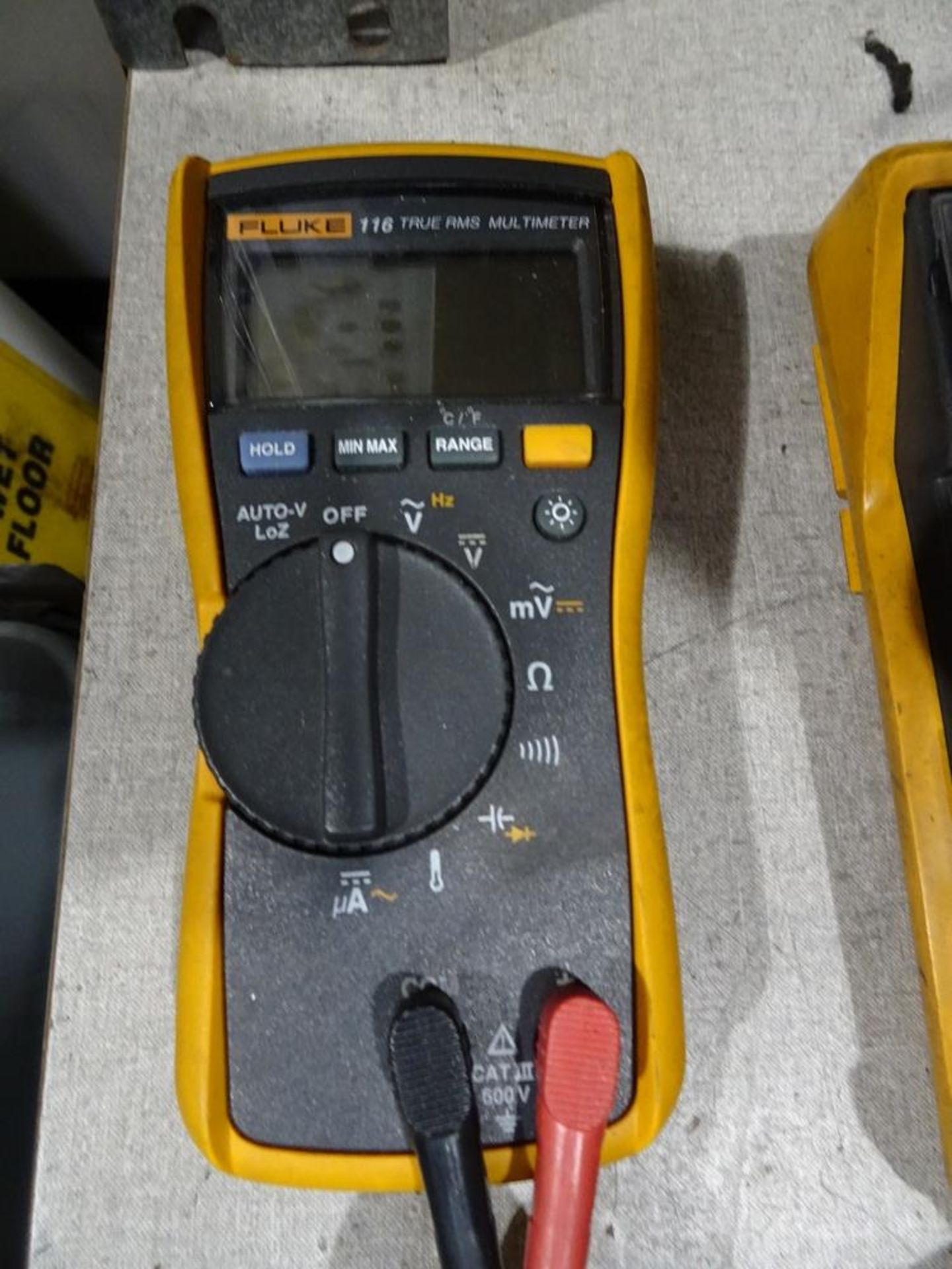 (1) Fluke Model 116TRUE RMS Digital Handheld Multimeter