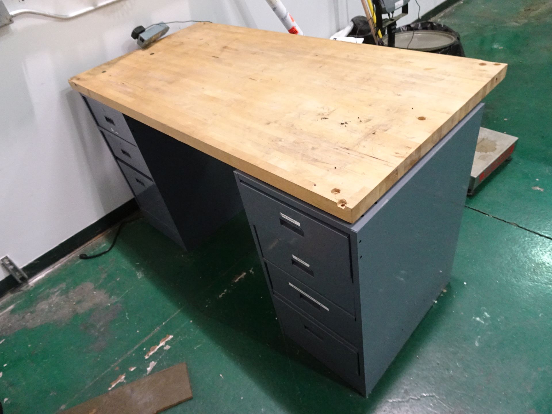 (2) 72" x 30" Epoxy Top Work Benches, (1) 60" x 30" Butcher Block Top Work bench With Lower - Image 2 of 2