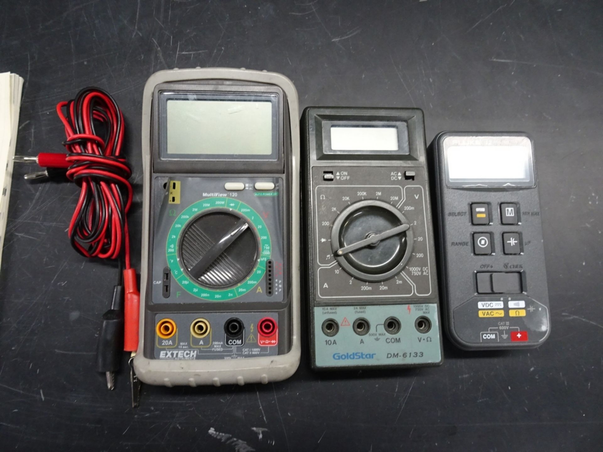 (1) Extech Multi View 120 Series Digital Handheld Multimeter With Associated Leads And Case, (1)