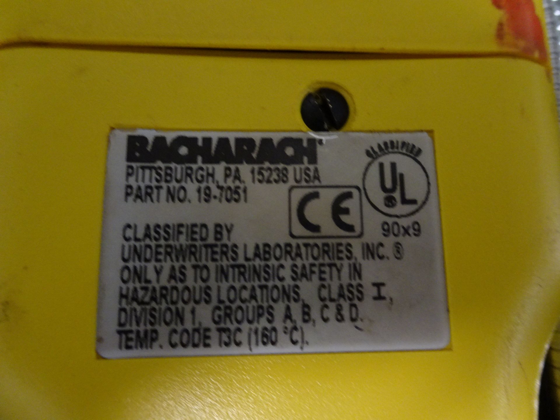 (1) Bachrach Leakator No. 10 Handheld Combustible Gas Detector Part No. 19-7051 With Associated - Bild 2 aus 2