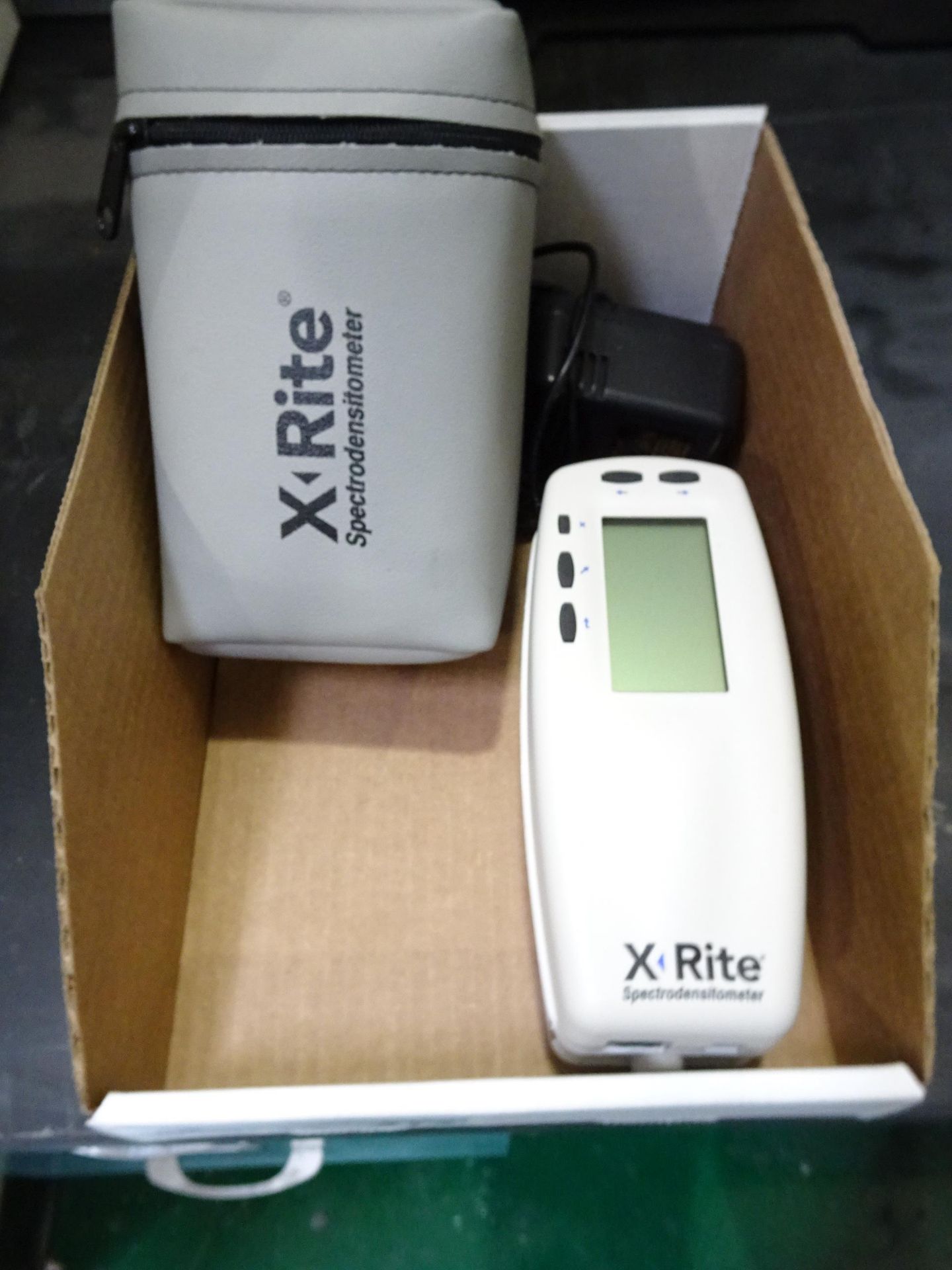 X-Rite Handheld 500 Series Spectrodensitometer With Power Supply and Case - Image 4 of 4