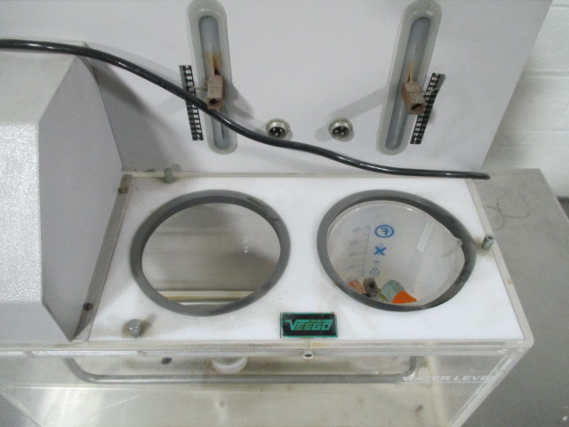 Veego tablet disintegration tester, type VTD-AV, two sample stations, with controls and display, - Image 5 of 8