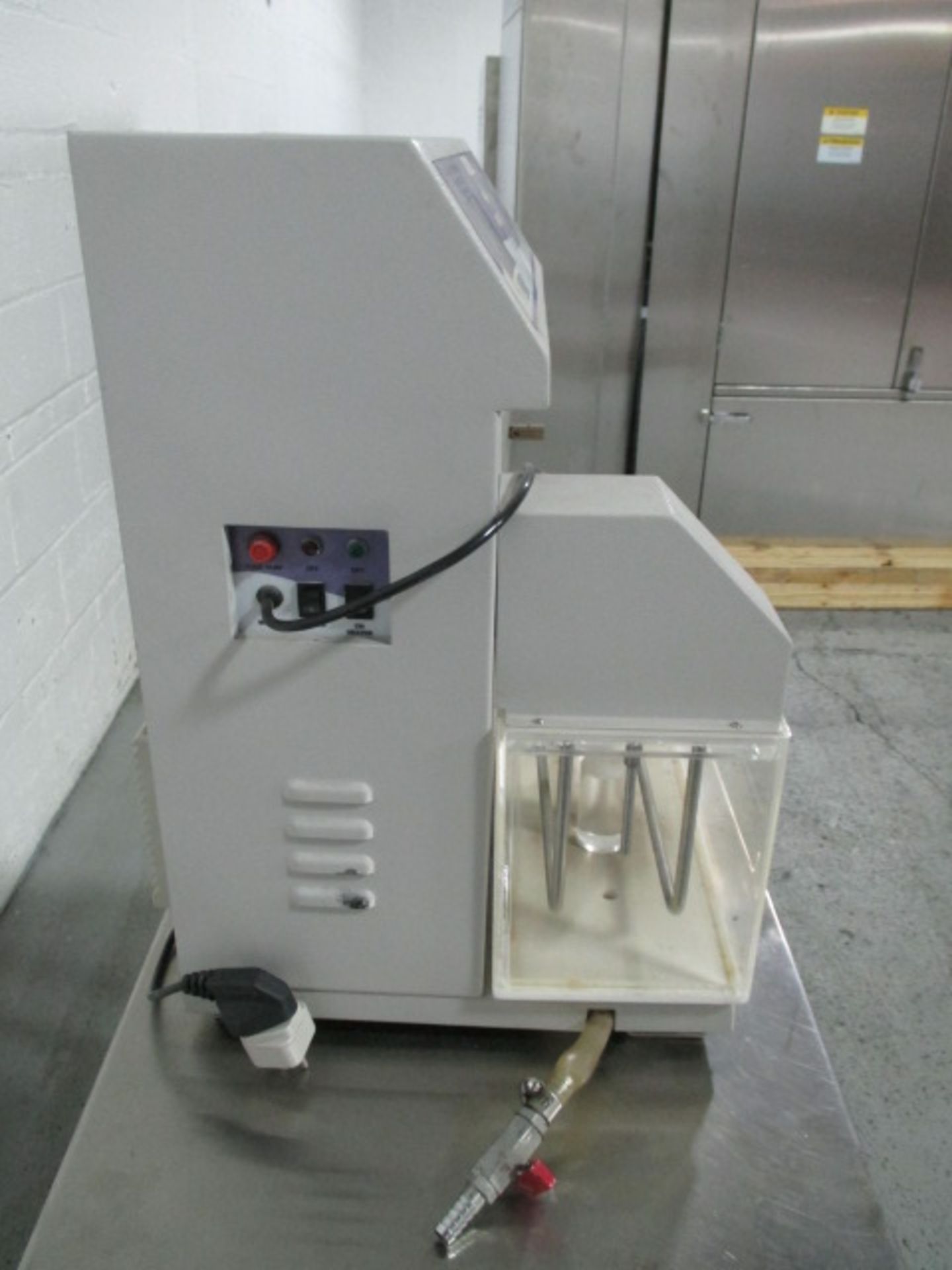 Veego tablet disintegration tester, type VTD-AV, two sample stations, with controls and display, - Image 2 of 8