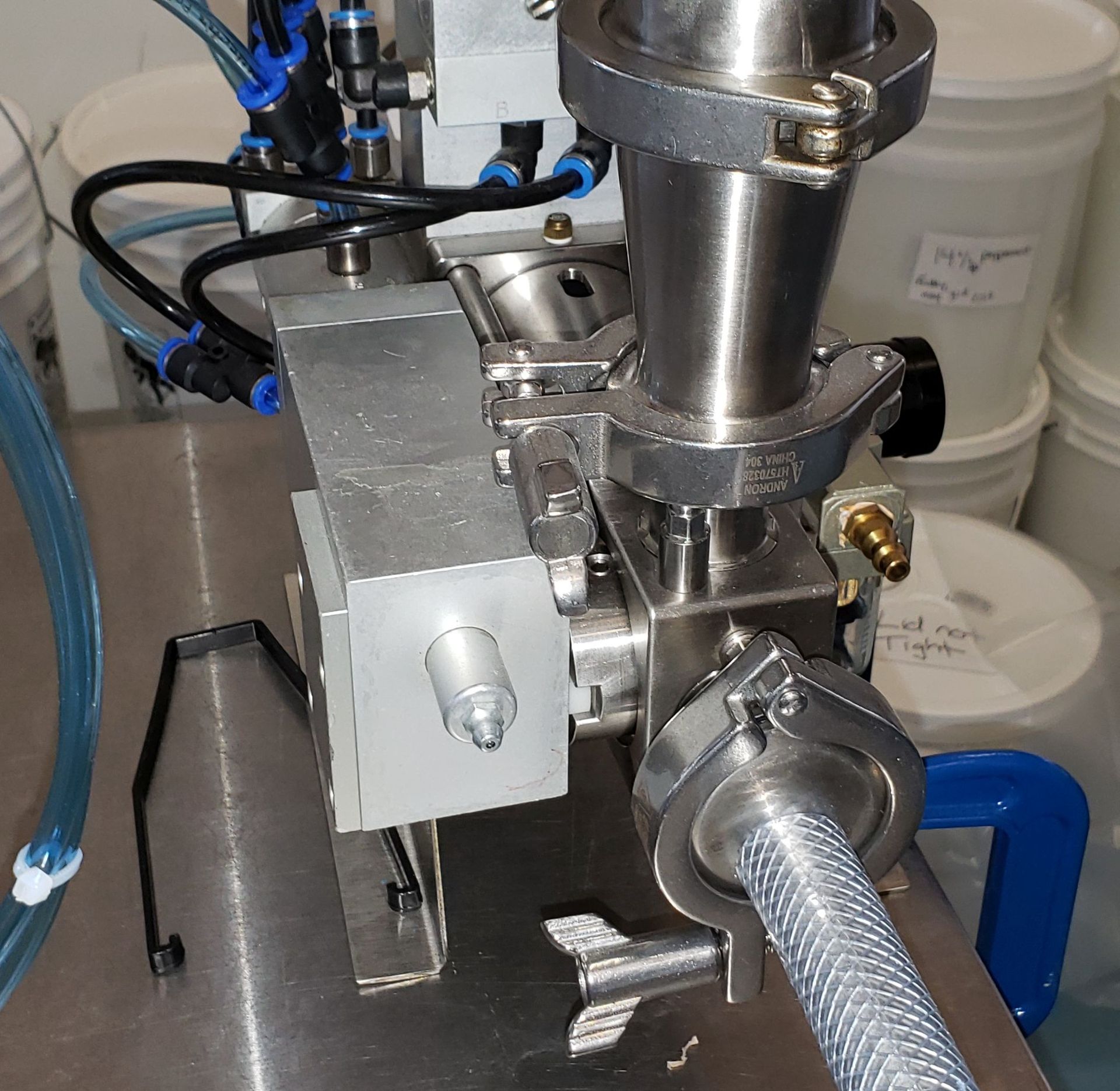 HIBAR Piston Filler Model 4H2 Rotary Valve with nozzle and hopper **See Auctioneers Note** - Image 16 of 19