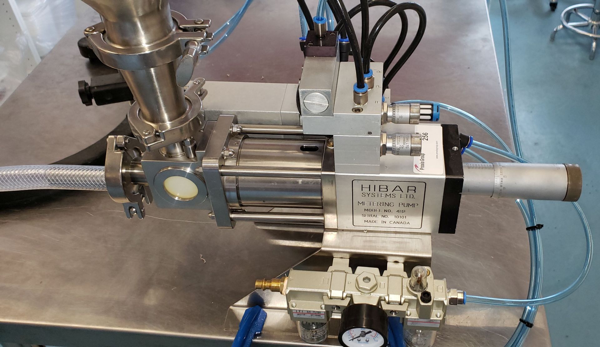 HIBAR Piston Filler Model 4H2 Rotary Valve with nozzle and hopper **See Auctioneers Note** - Image 4 of 19