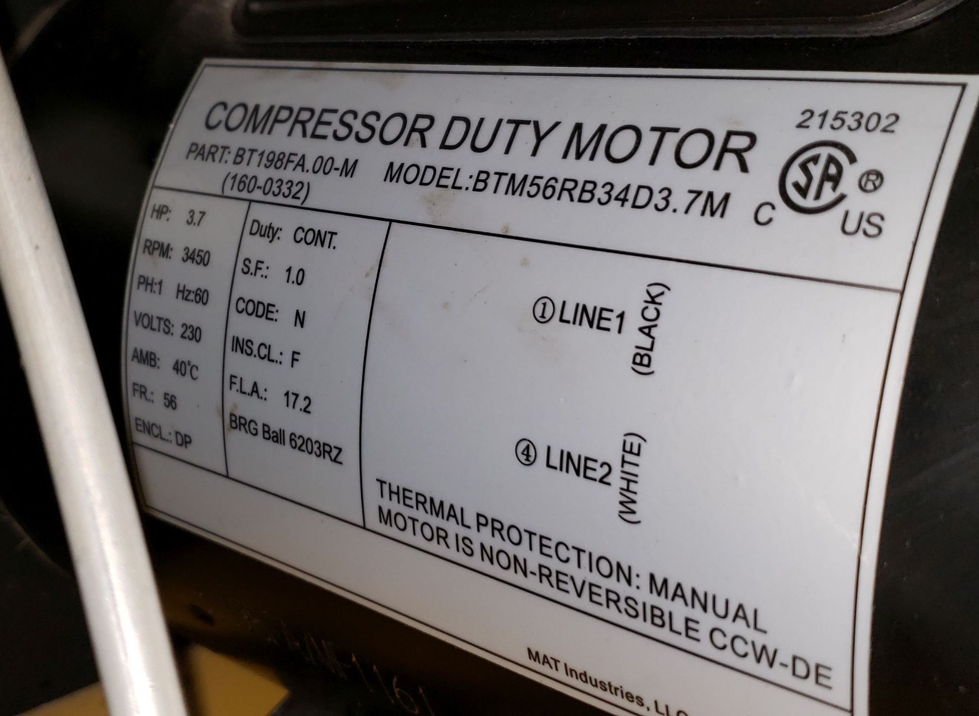 DEWALT VERTICAL AIR COMPRESSOR 220Volt 155 PSI - Image 3 of 5