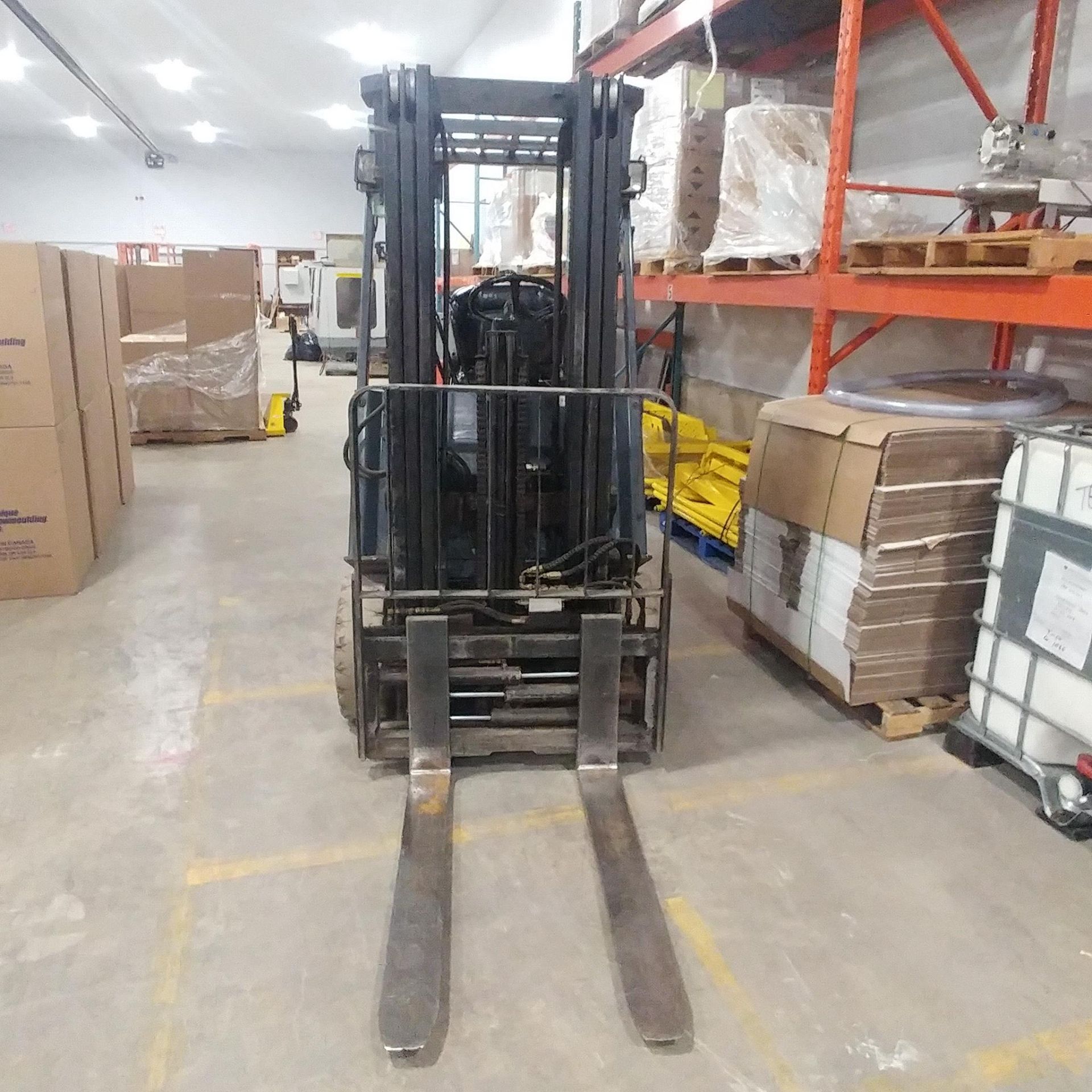Toyota Electric Forklift Truck - 3 Stage - c/w chargers - 5000 lb capacity - Image 3 of 28