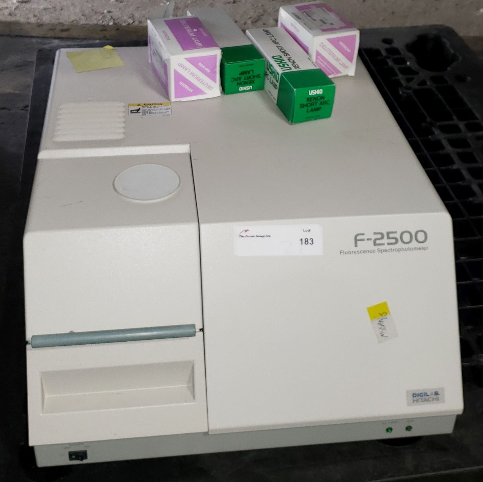 Hitachi Digilab F2500 Flouresence Spectophotometer