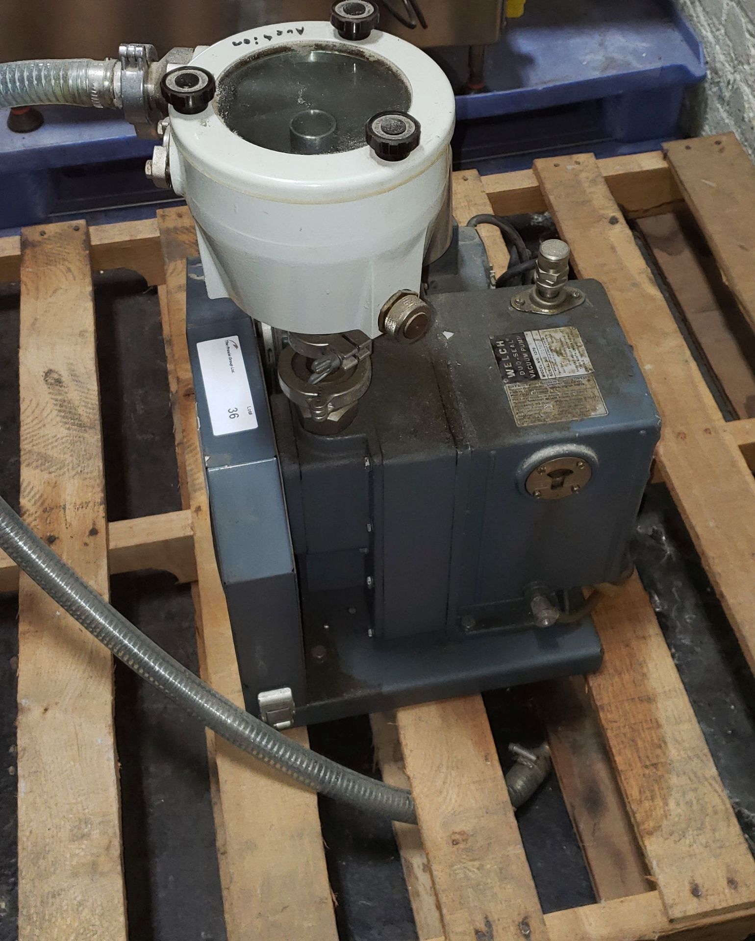 Welch Duo-Seal Vacuum Pump, Model 1376 - Image 5 of 6