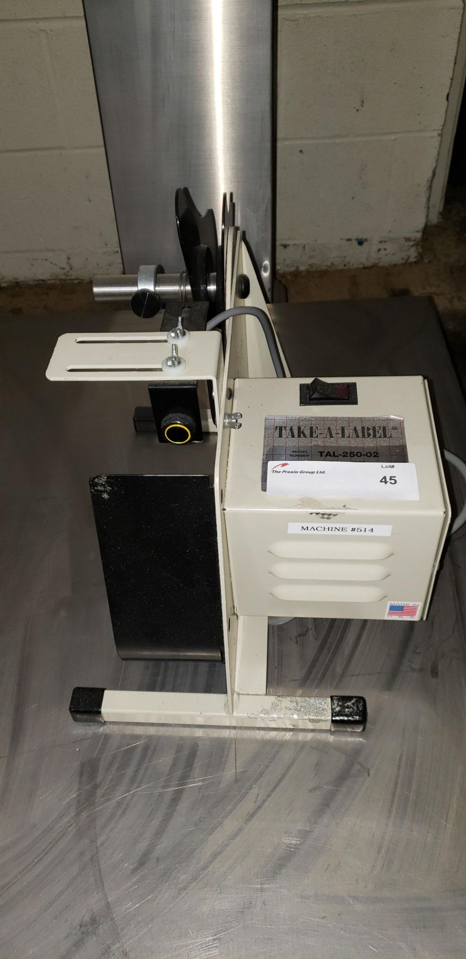 Take-A-Label Table Top Label Dispenser - Image 2 of 5