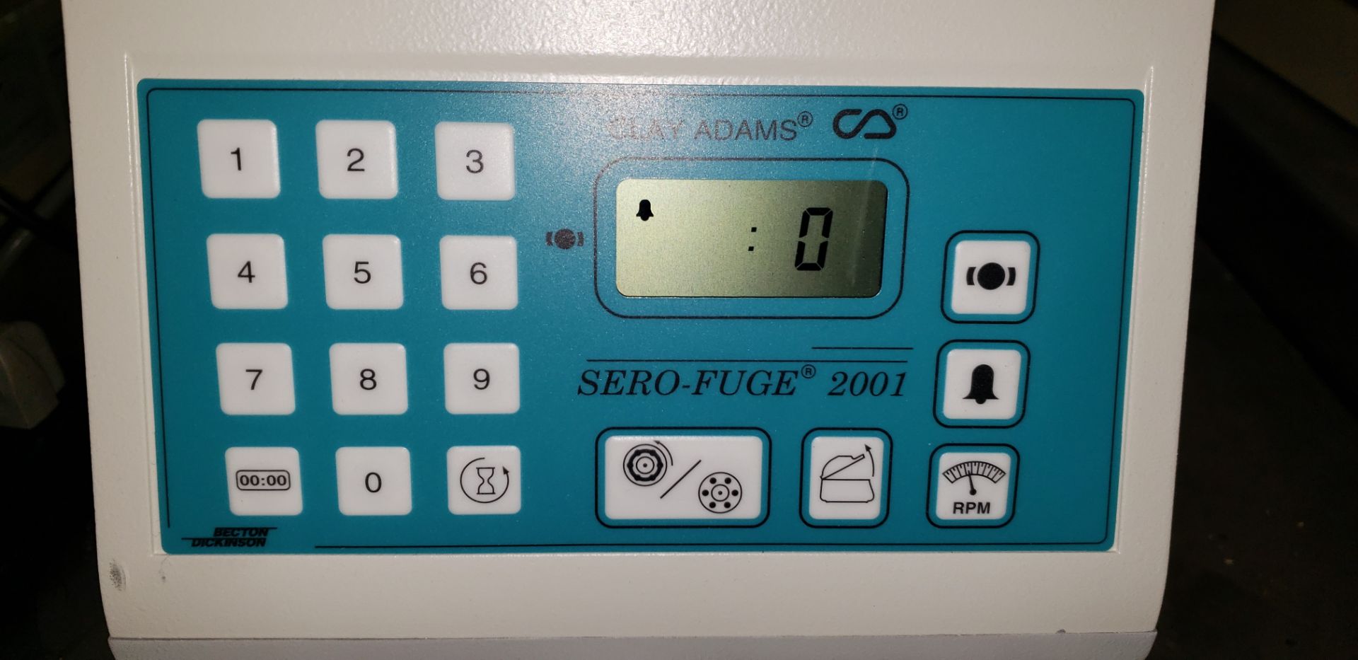 Clay-Adams Sero-Fuge 2001 Benchtop Centrifuge - Image 2 of 5