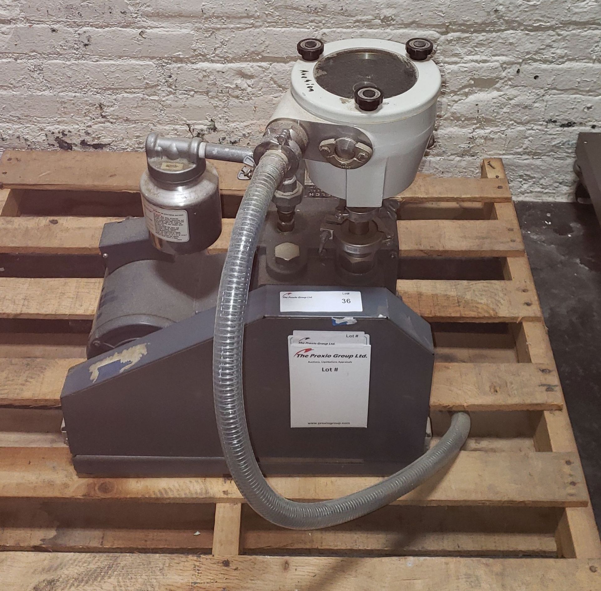 Welch Duo-Seal Vacuum Pump, Model 1376 - Image 2 of 6