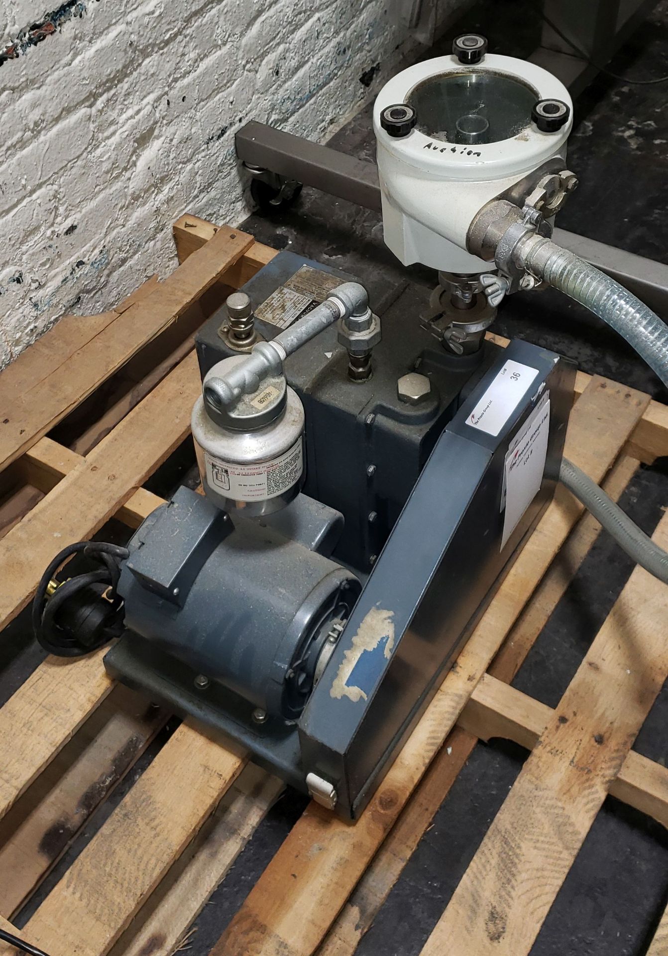 Welch Duo-Seal Vacuum Pump, Model 1376 - Image 3 of 6