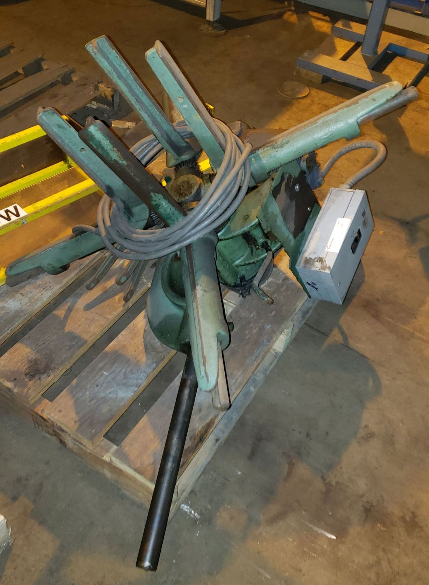 .25 hp Winder, 220/440 volts