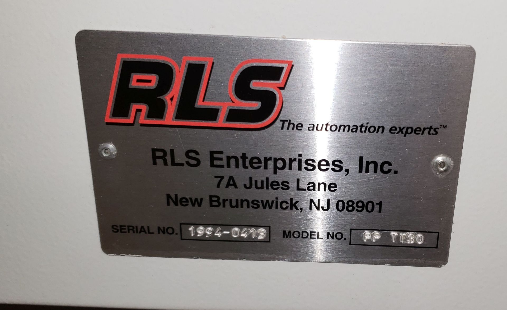 RLS Automation 30" Accumulation Table Delram Top with guards, 36" high Single speed - Image 5 of 7