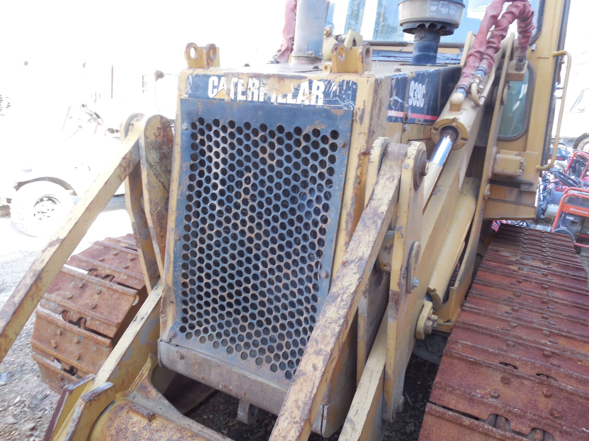 Caterpillar Model 939C Crawler Type Loader - 2022 Hours. **See Auctioneers Note** - Image 3 of 15