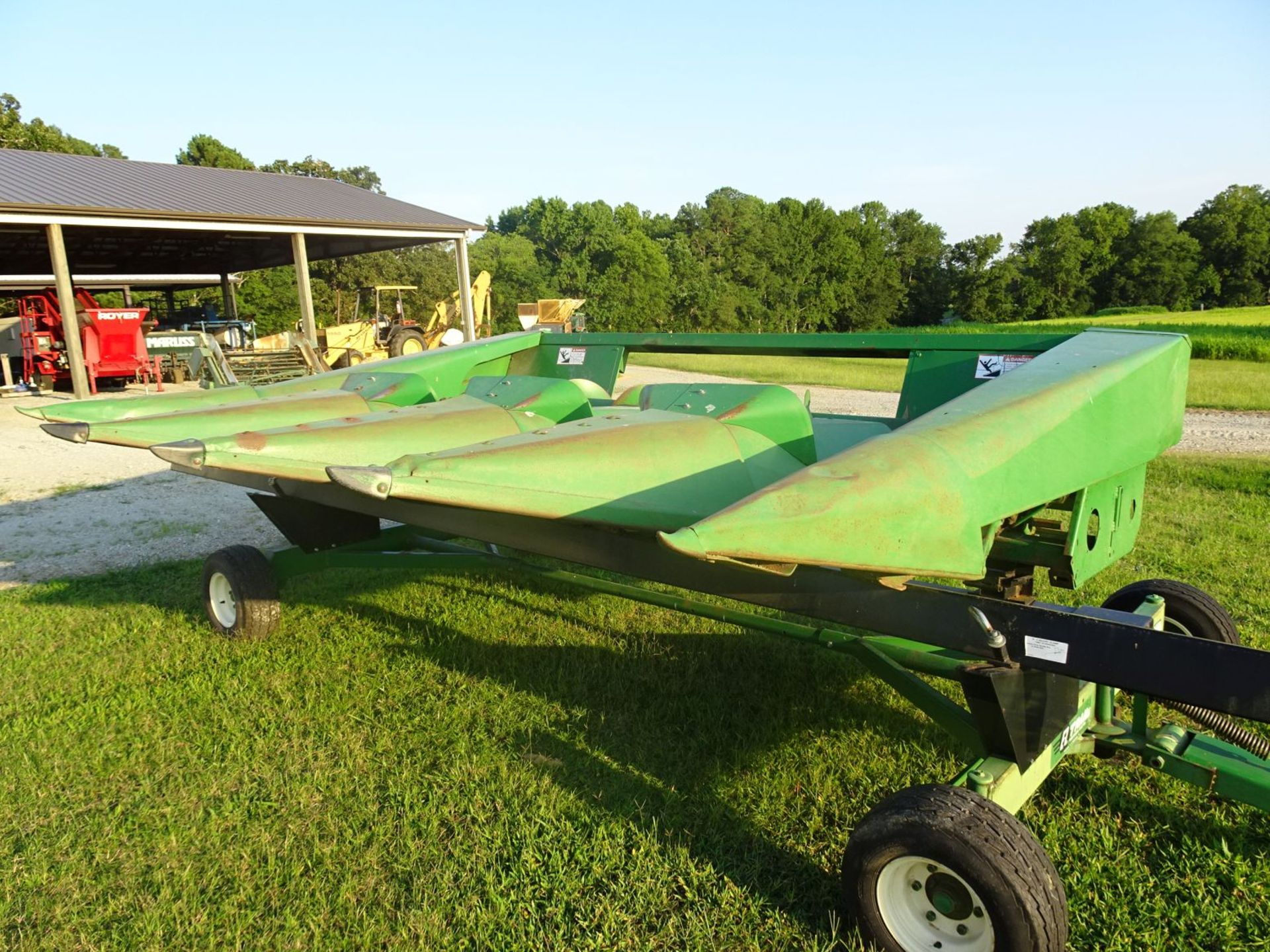 John Deere 4435 4-Row Grain Combine Head Head Only Trailer Not Included - Image 4 of 6