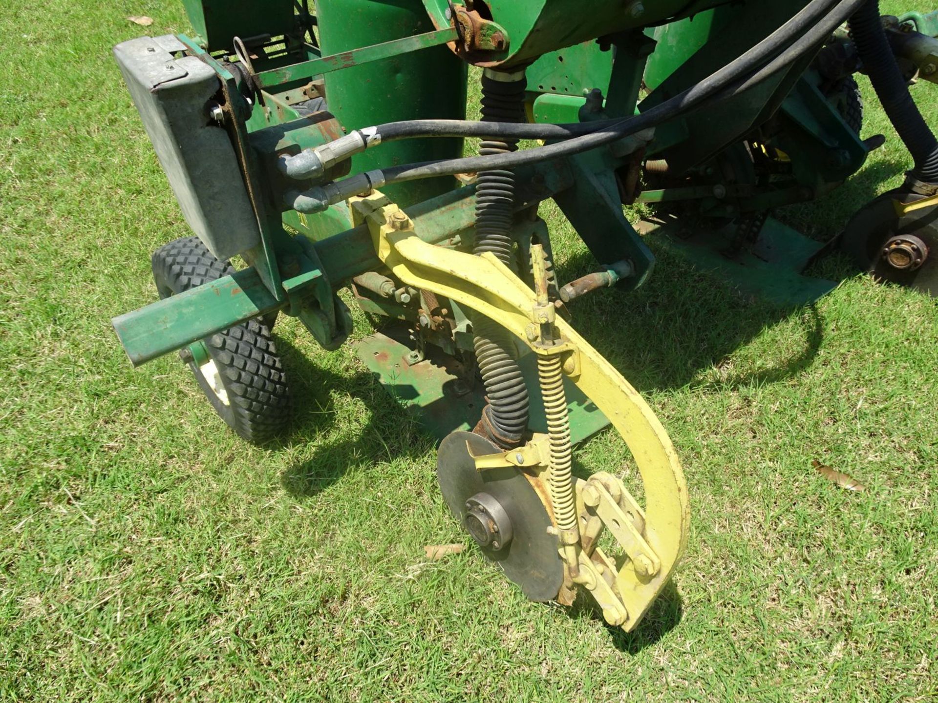 John Deere 2-Row Planter With 86" Cat 1 and 2 Mounting Bar, 42" Hydraulic Fertilizer Mixing/ - Image 2 of 8